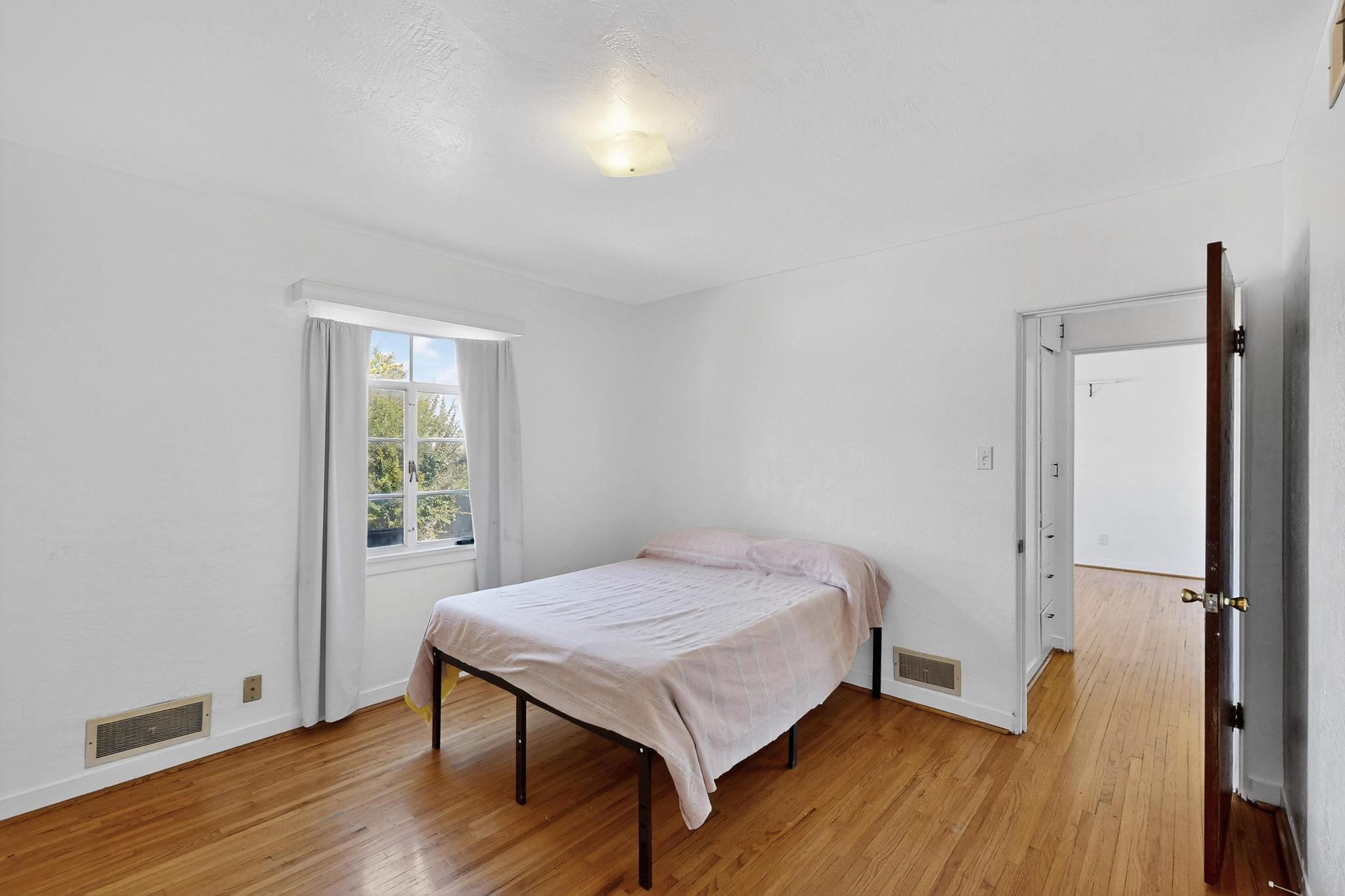 829 Jefferson Street NE