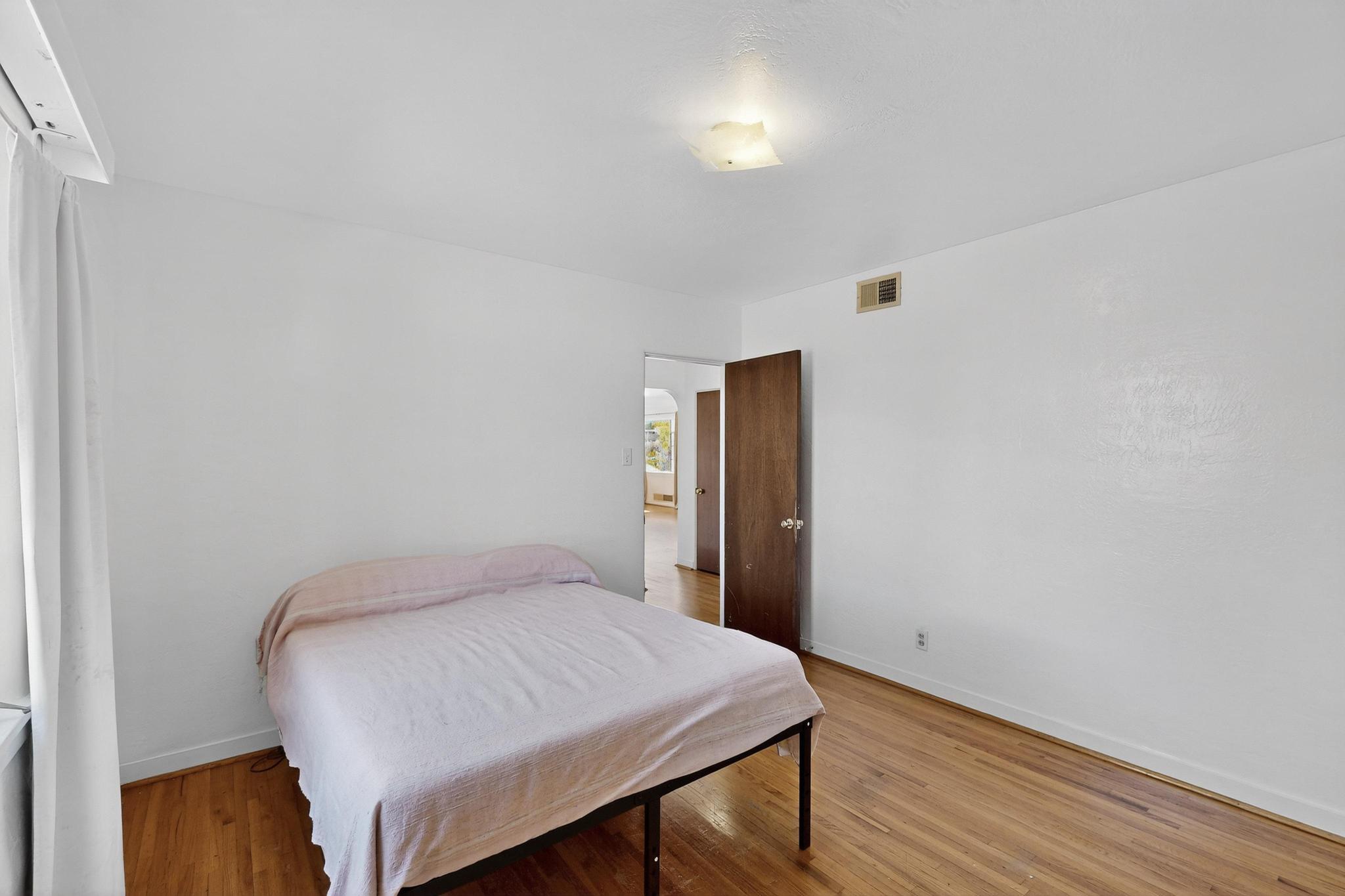 829 Jefferson Street NE