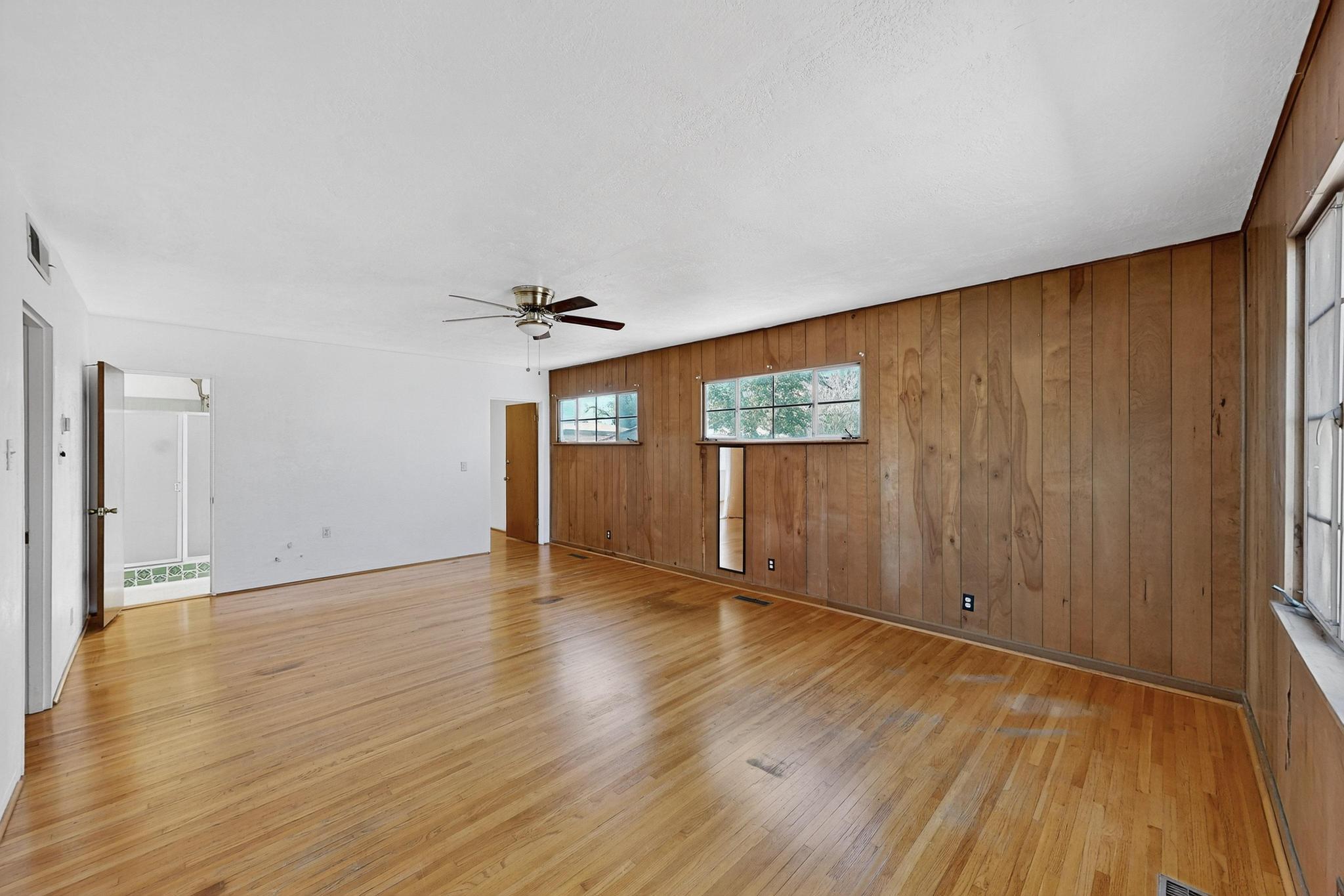 829 Jefferson Street NE