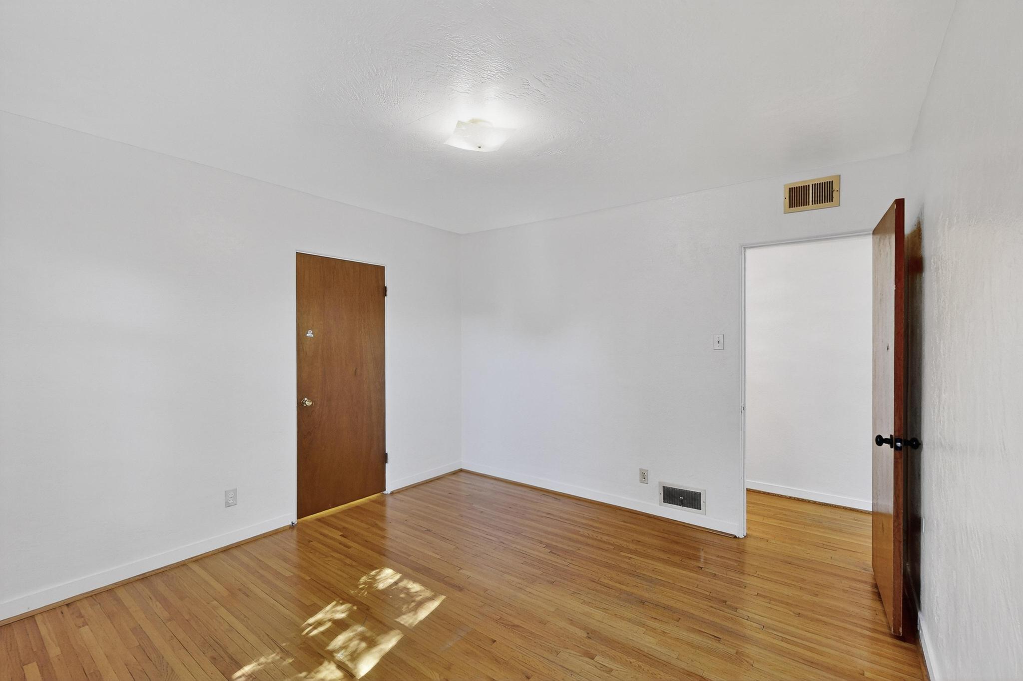 829 Jefferson Street NE