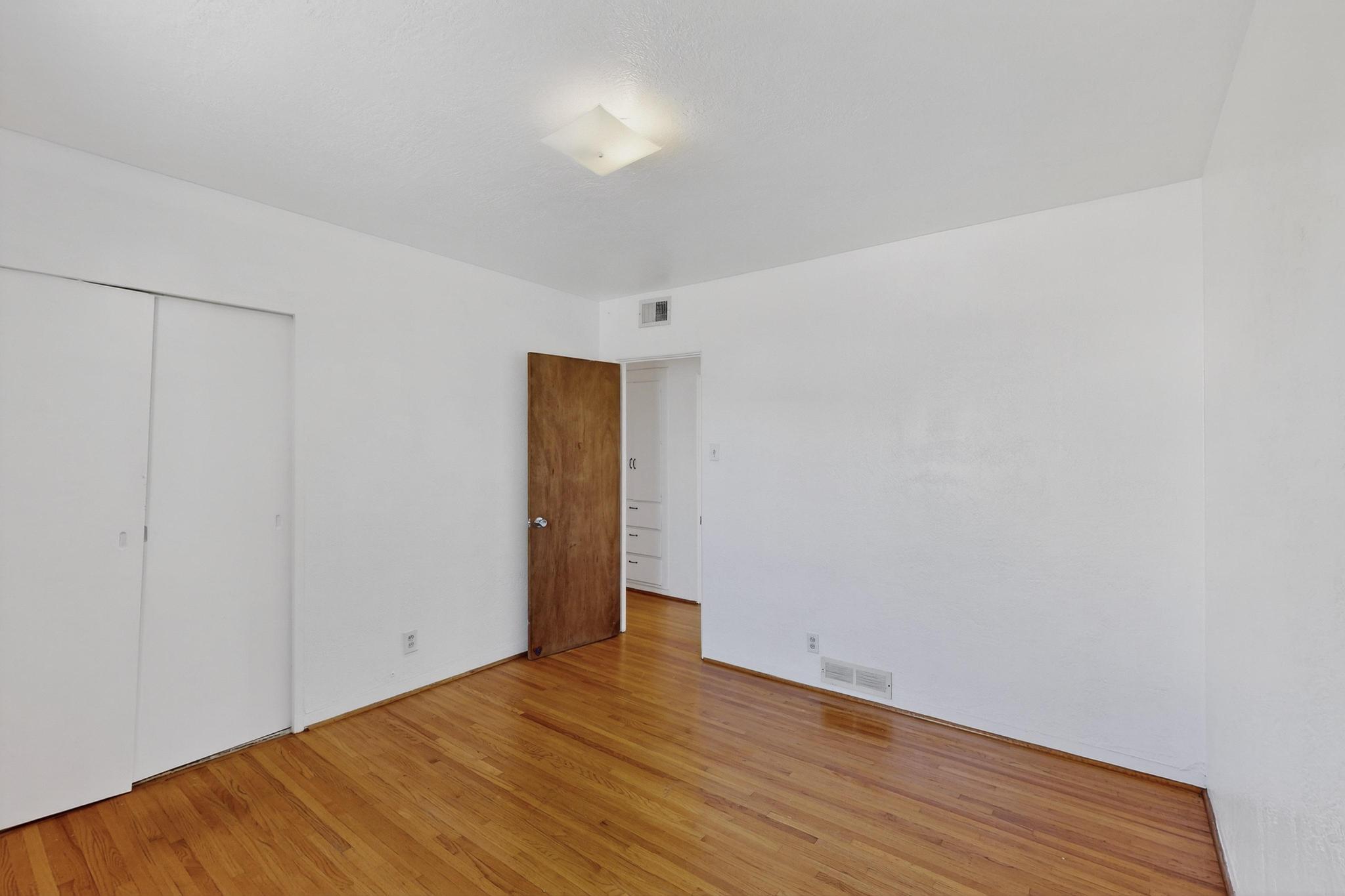 829 Jefferson Street NE