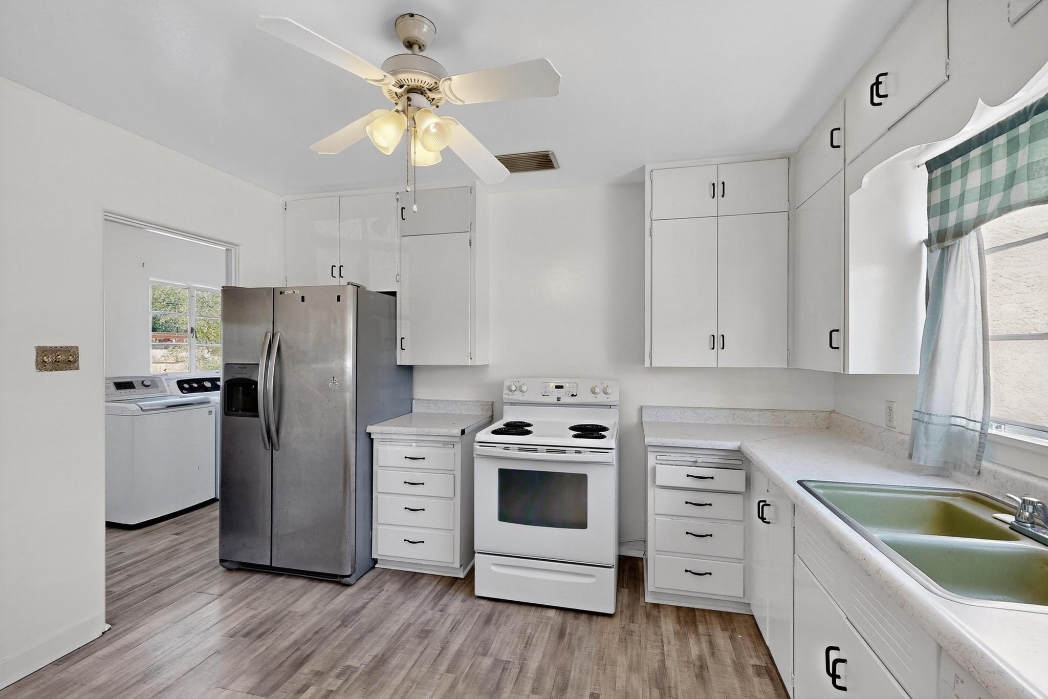 829 Jefferson Street NE