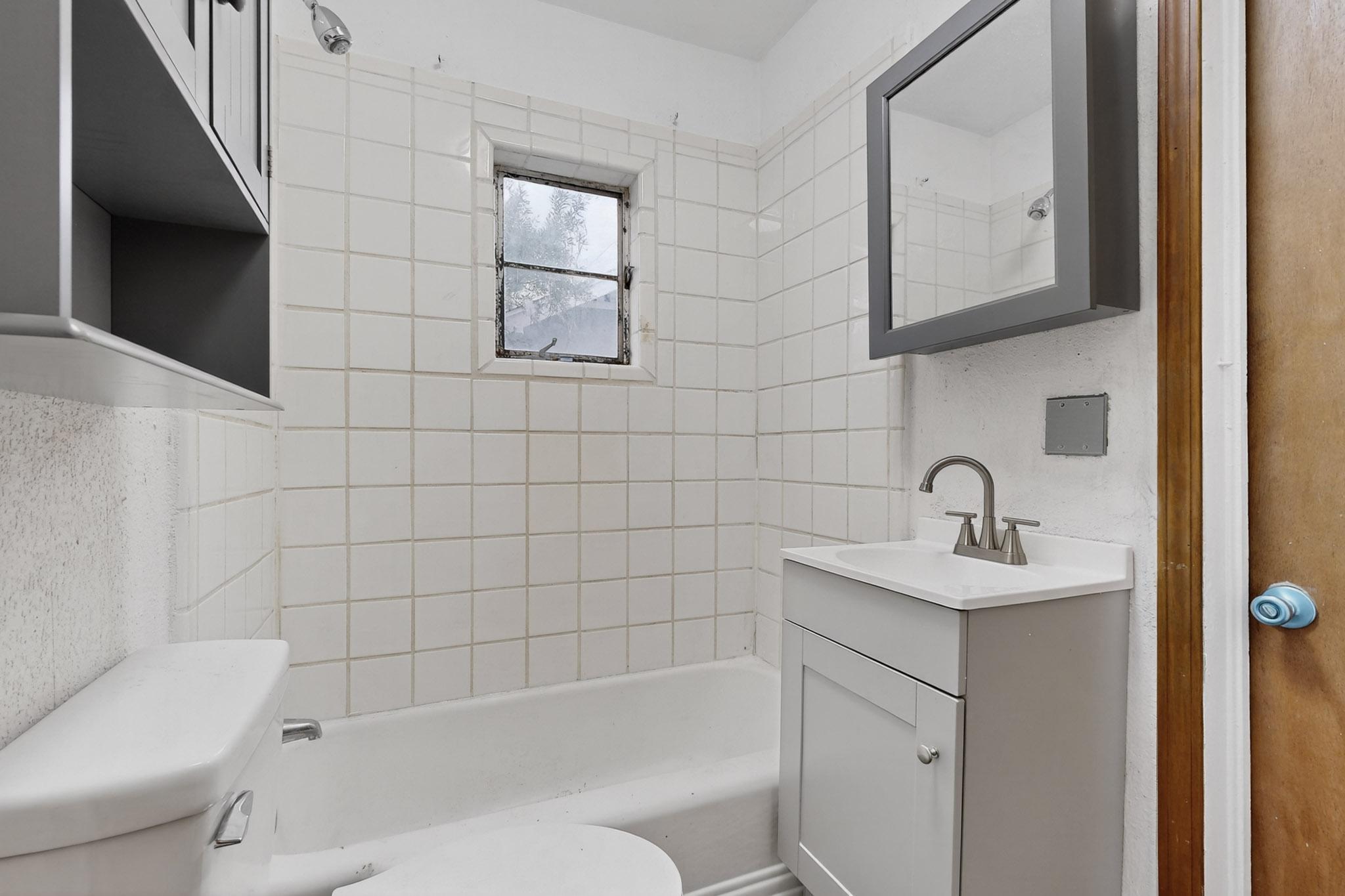 318 9th Street SW