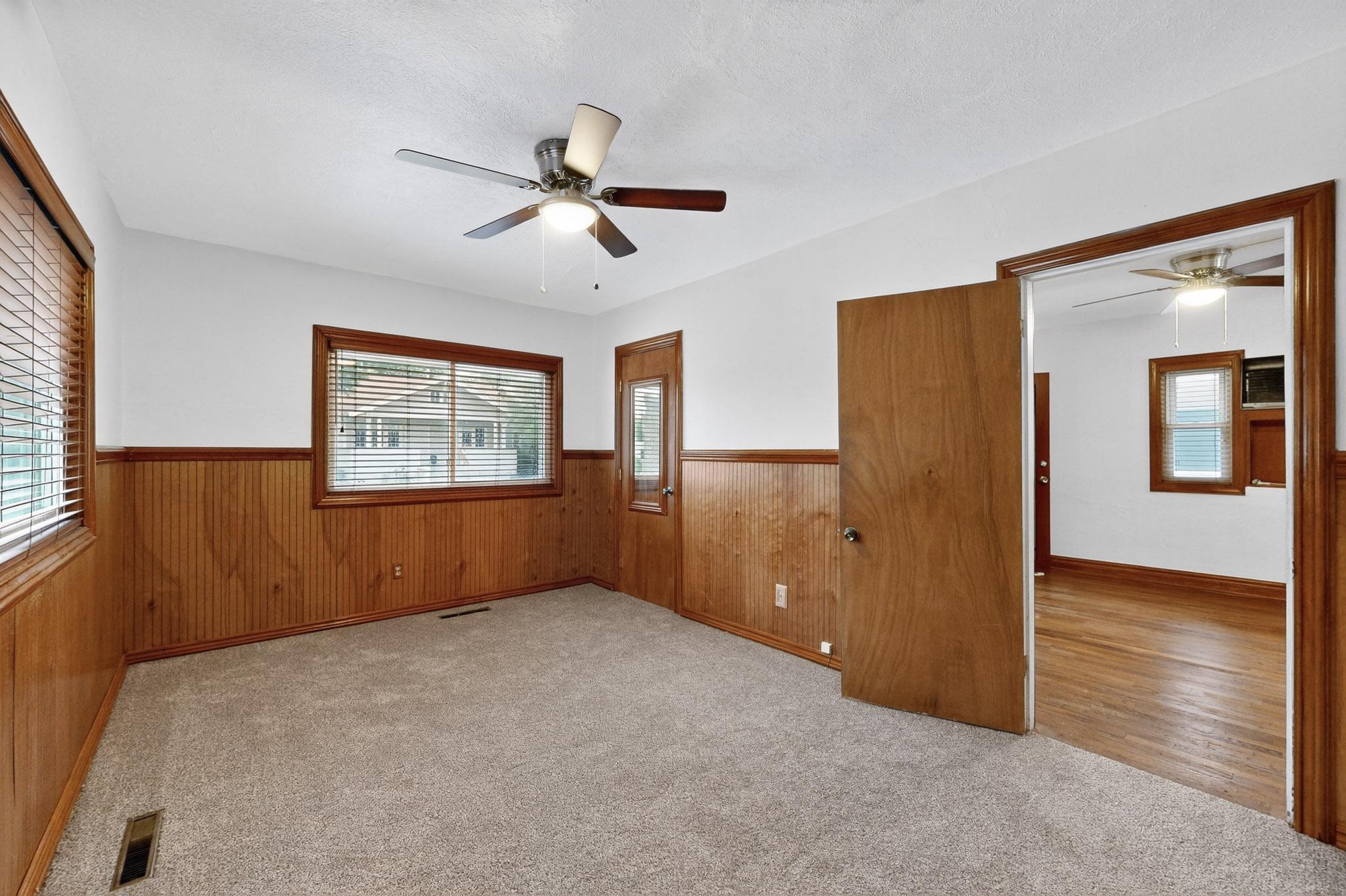 318 9th Street SW