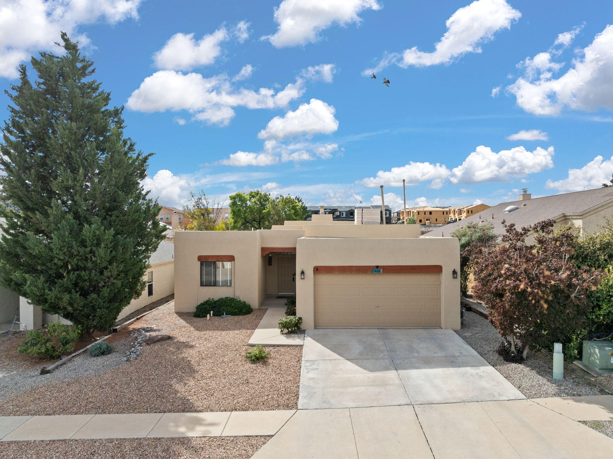 7408 Cerros Place NW