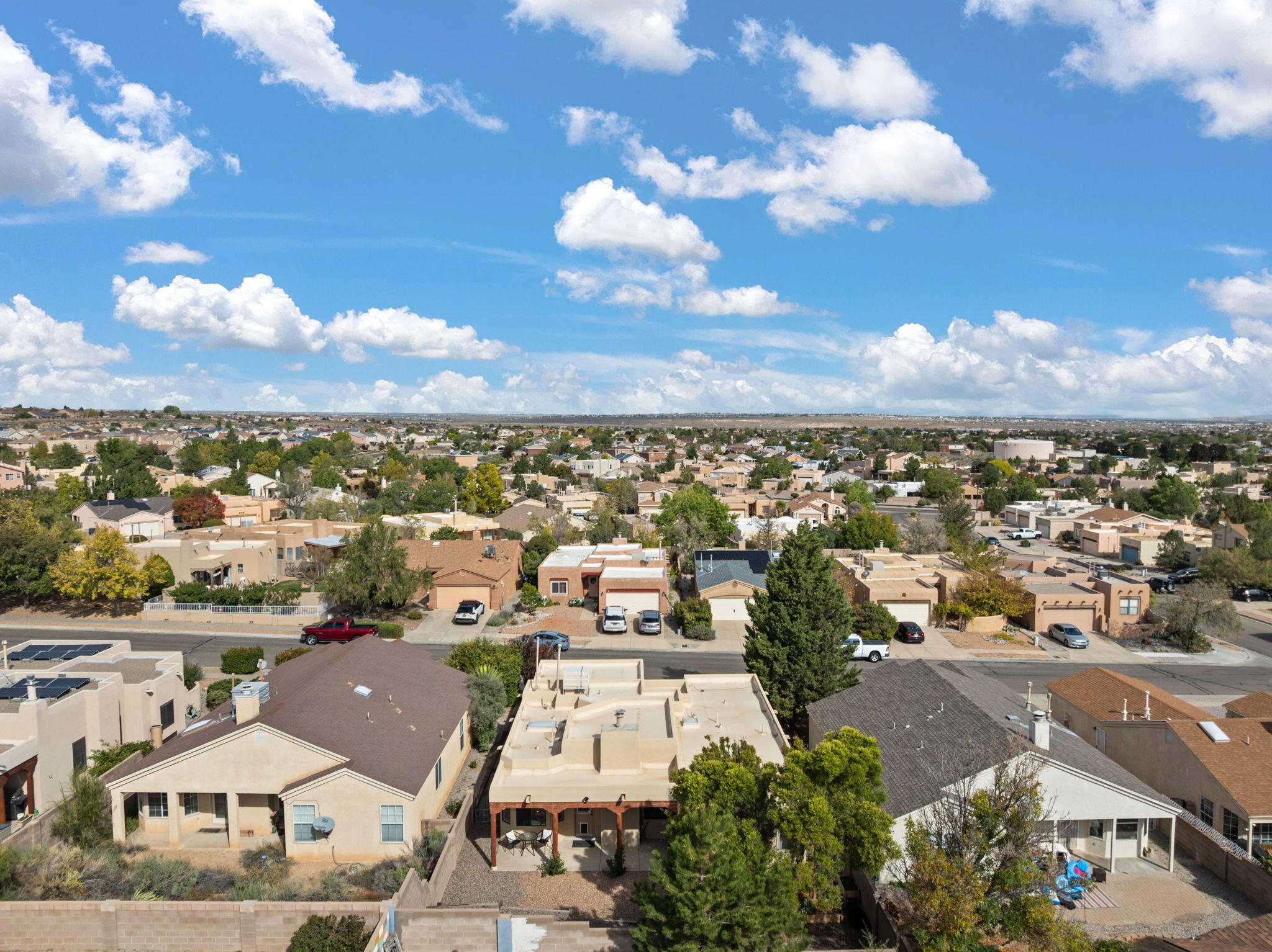 7408 Cerros Place NW