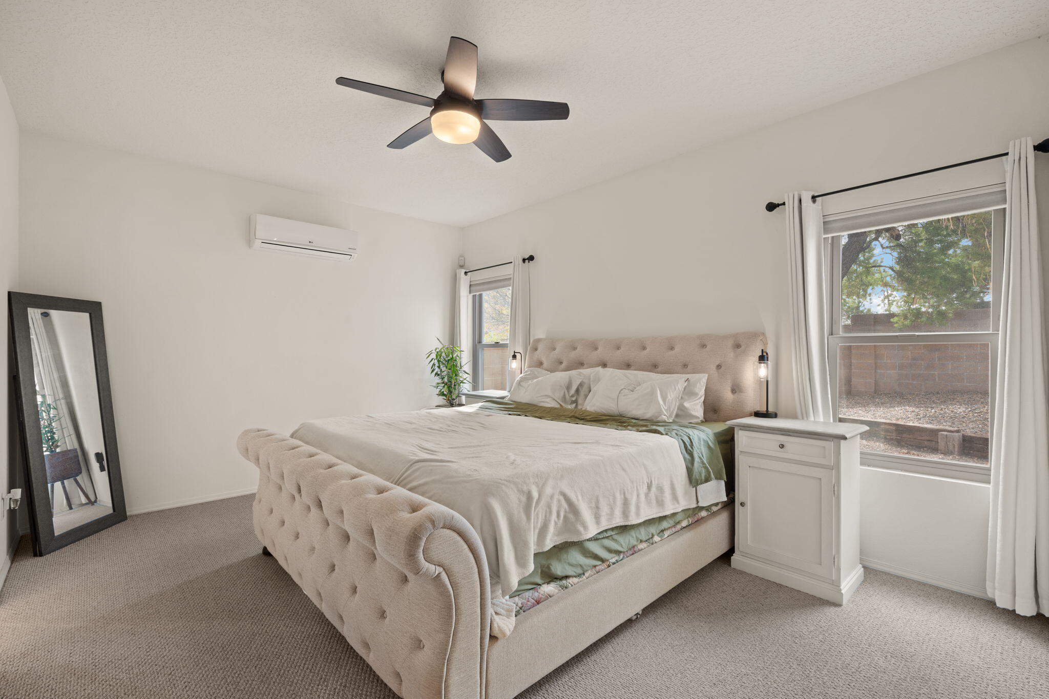 7408 Cerros Place NW