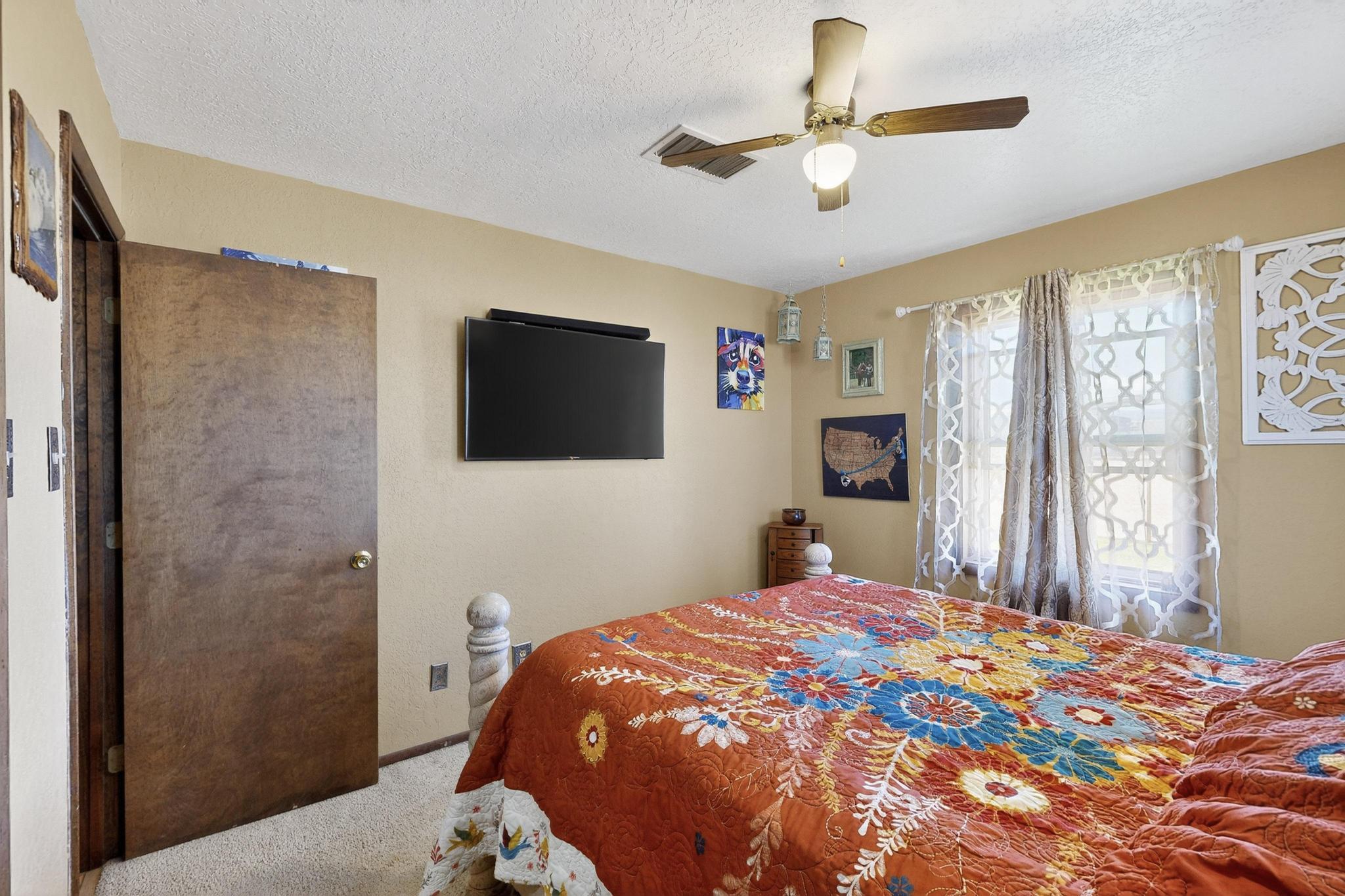 161 W Frontage Road