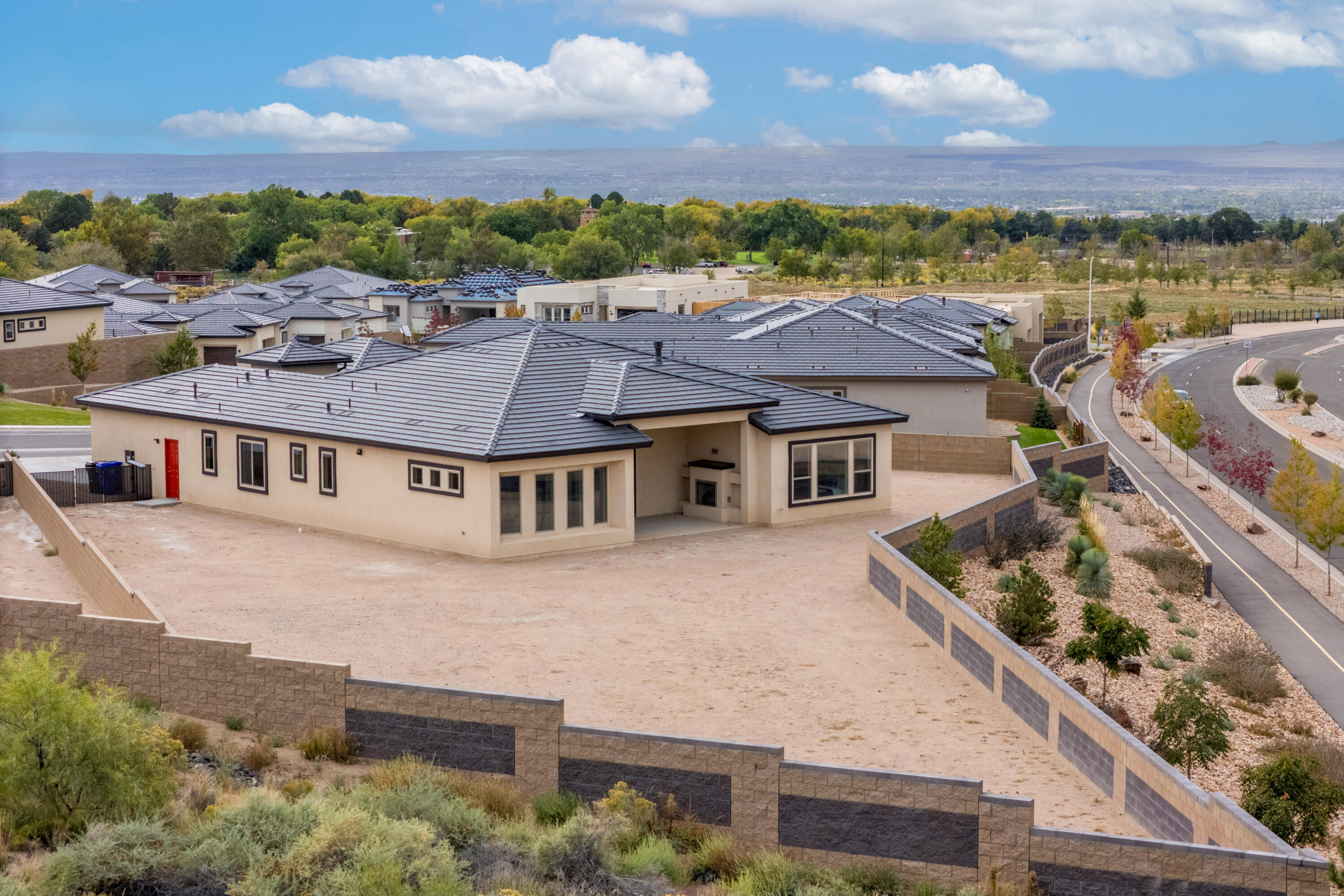 6725 Akademeia Loop NE