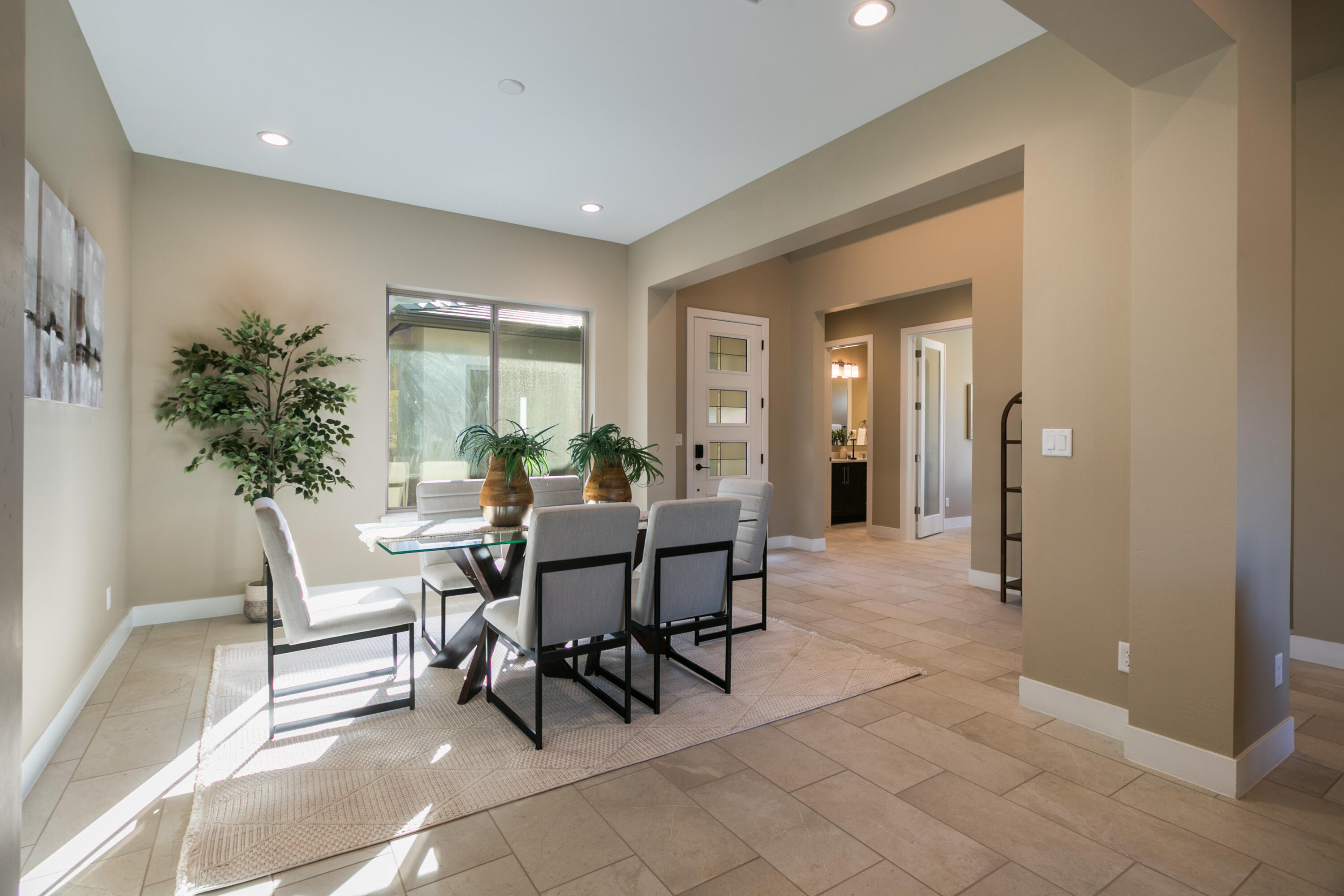 6725 Akademeia Loop NE