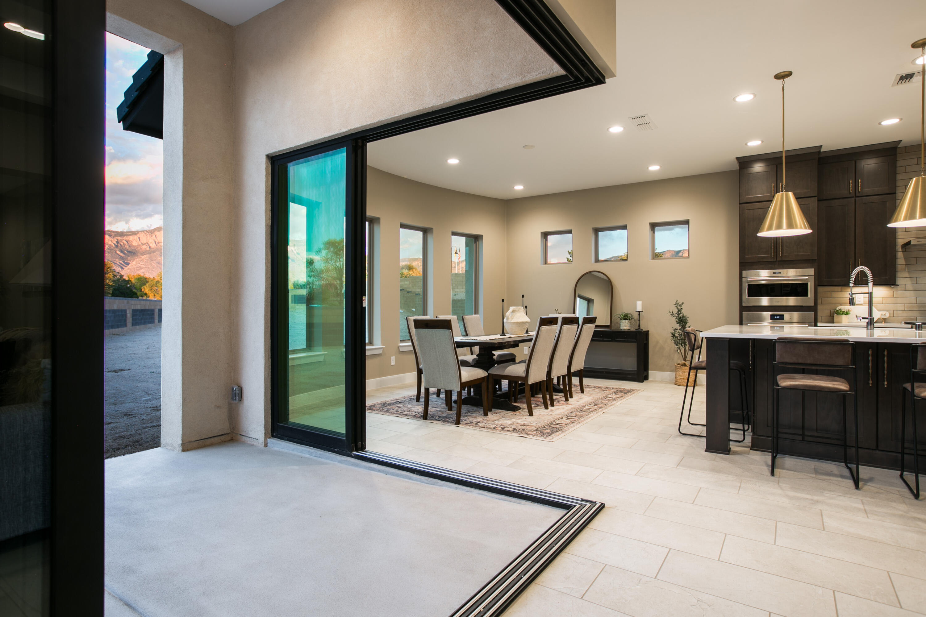 6725 Akademeia Loop NE