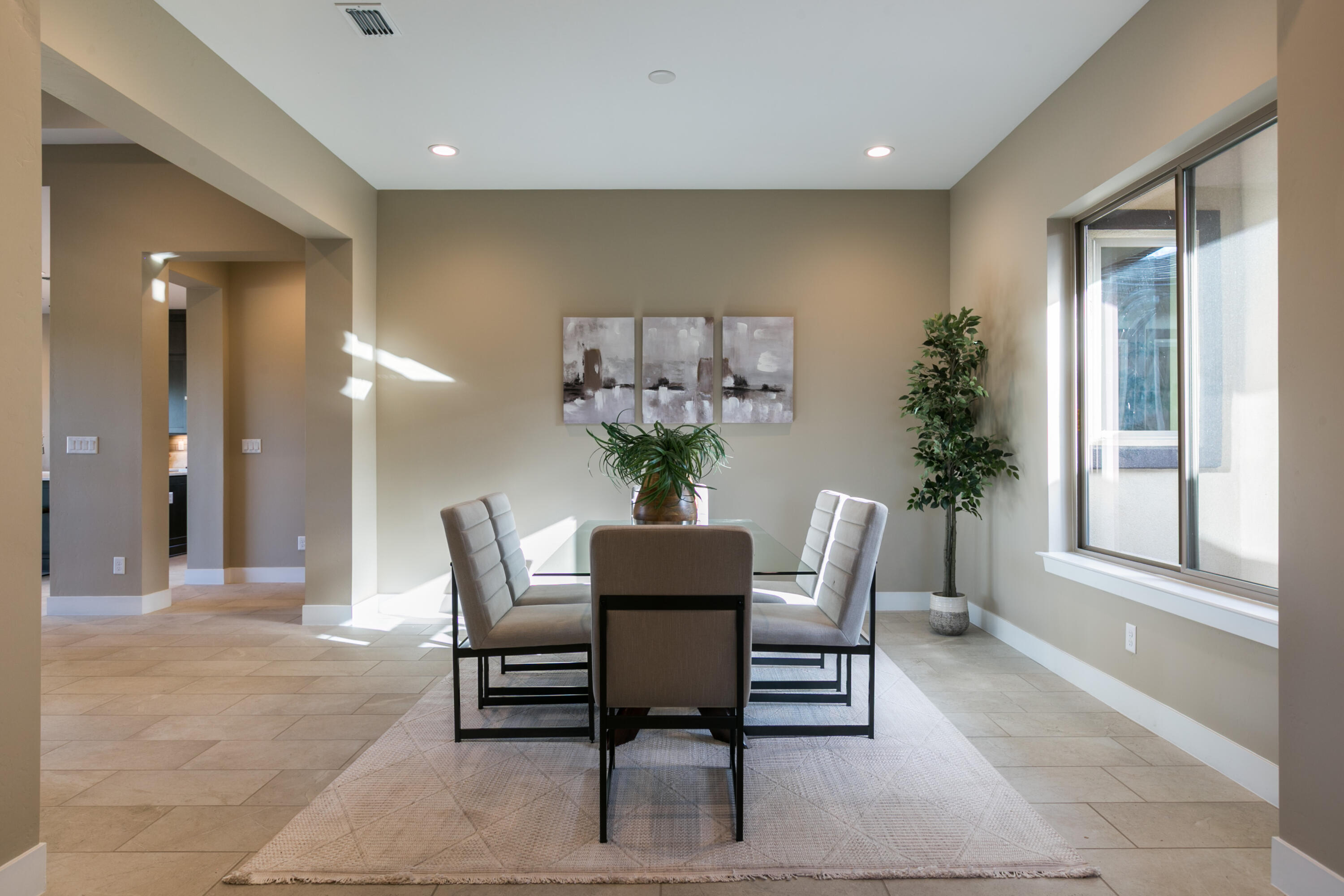 6725 Akademeia Loop NE