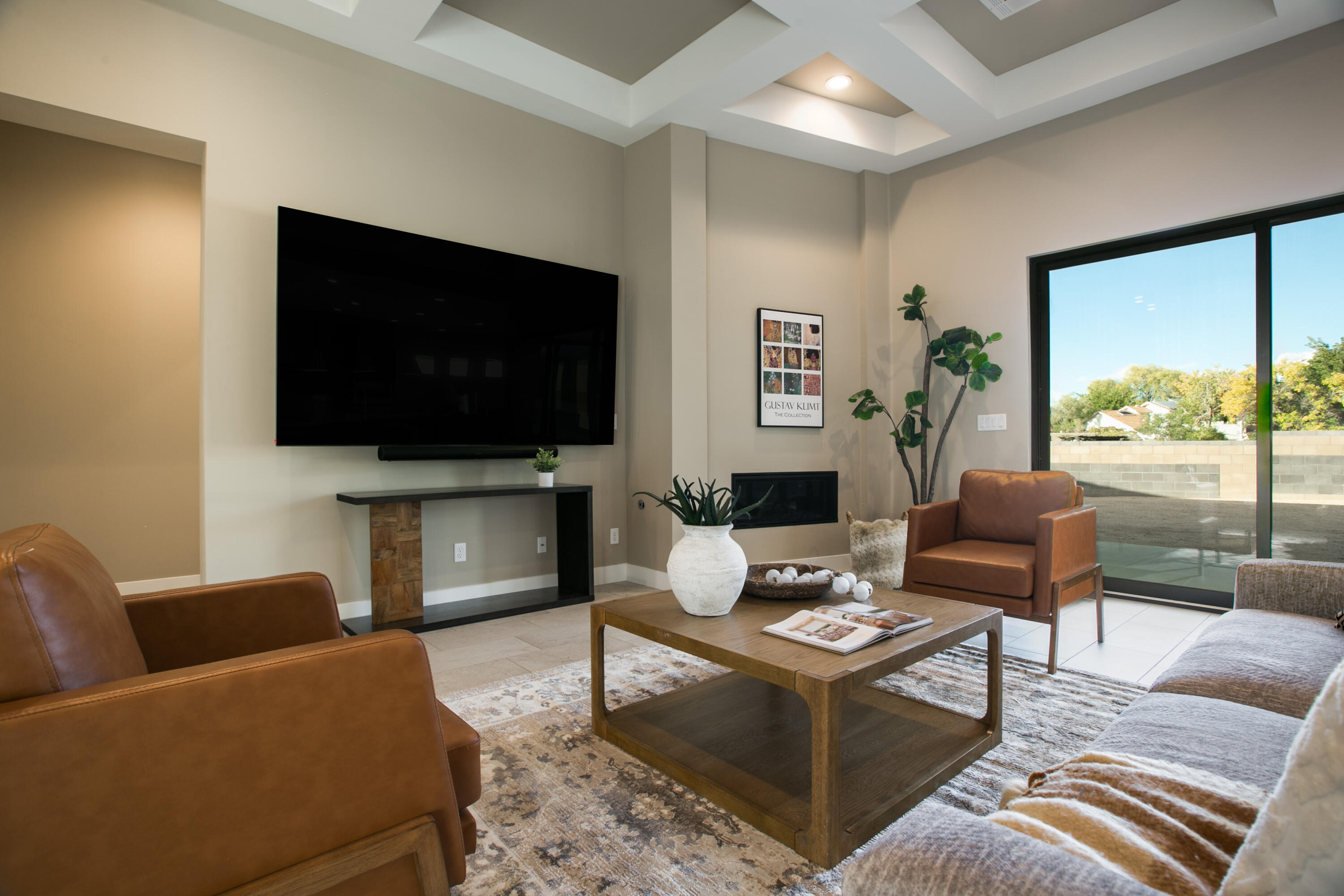 6725 Akademeia Loop NE