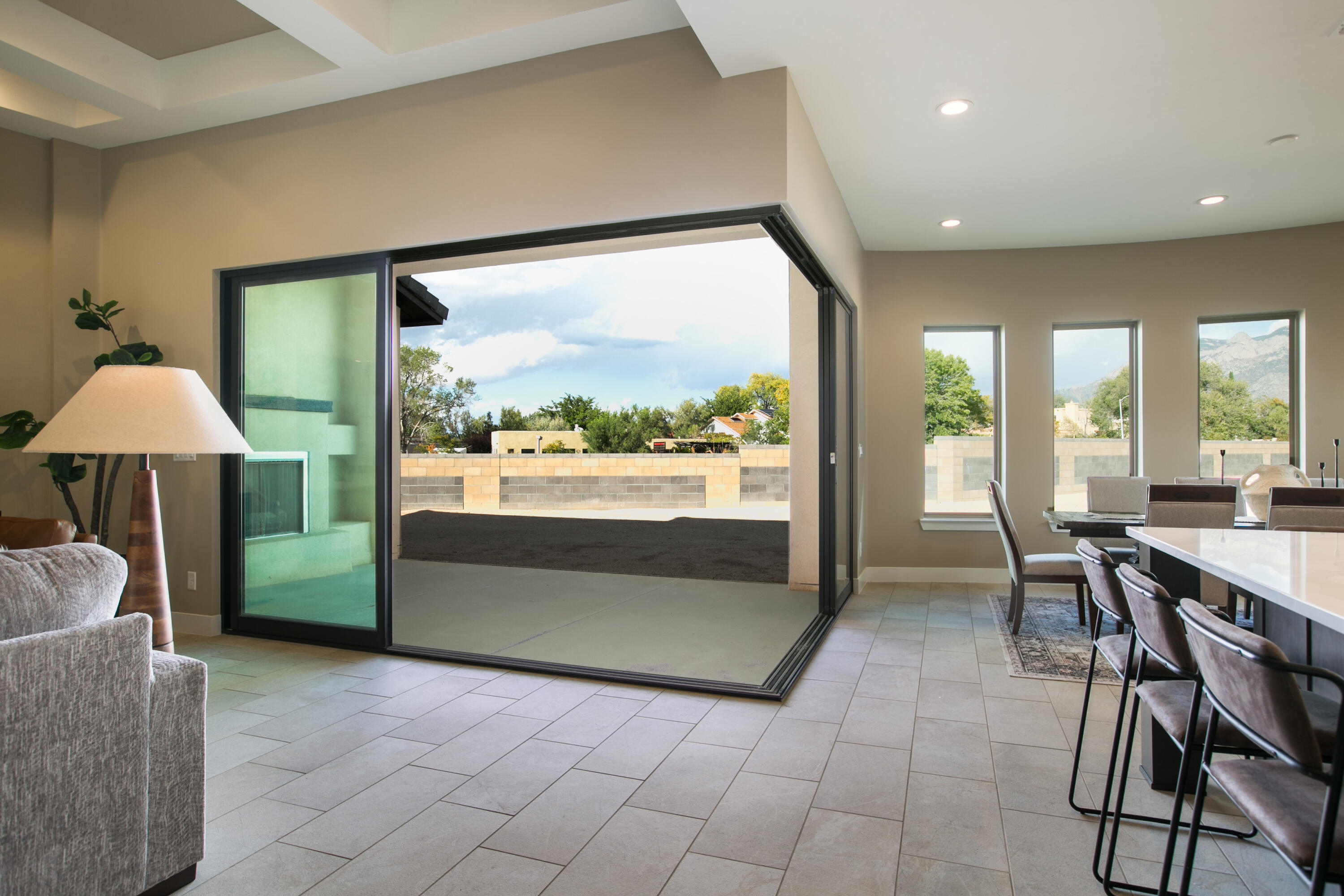 6725 Akademeia Loop NE