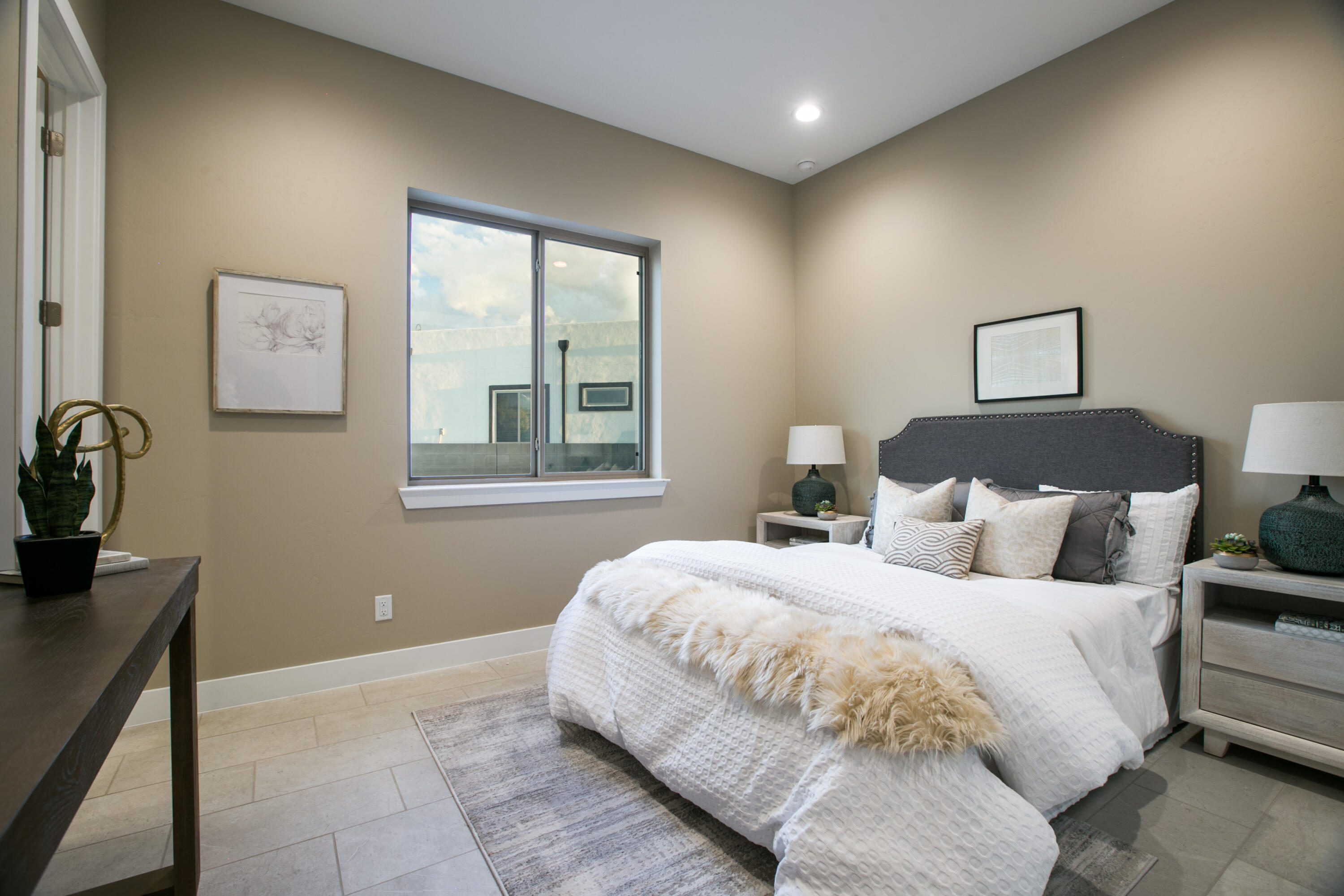 6725 Akademeia Loop NE