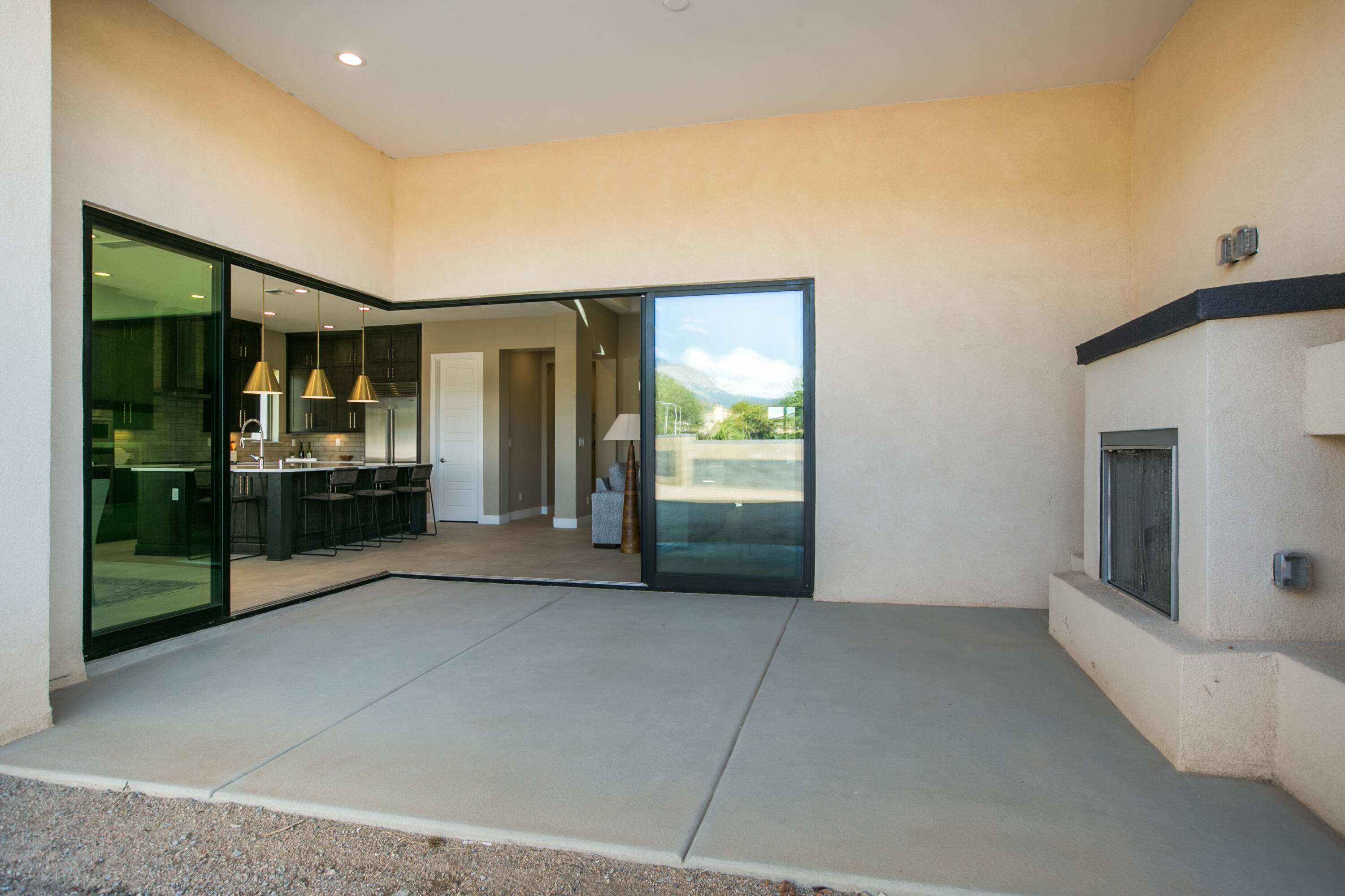 6725 Akademeia Loop NE