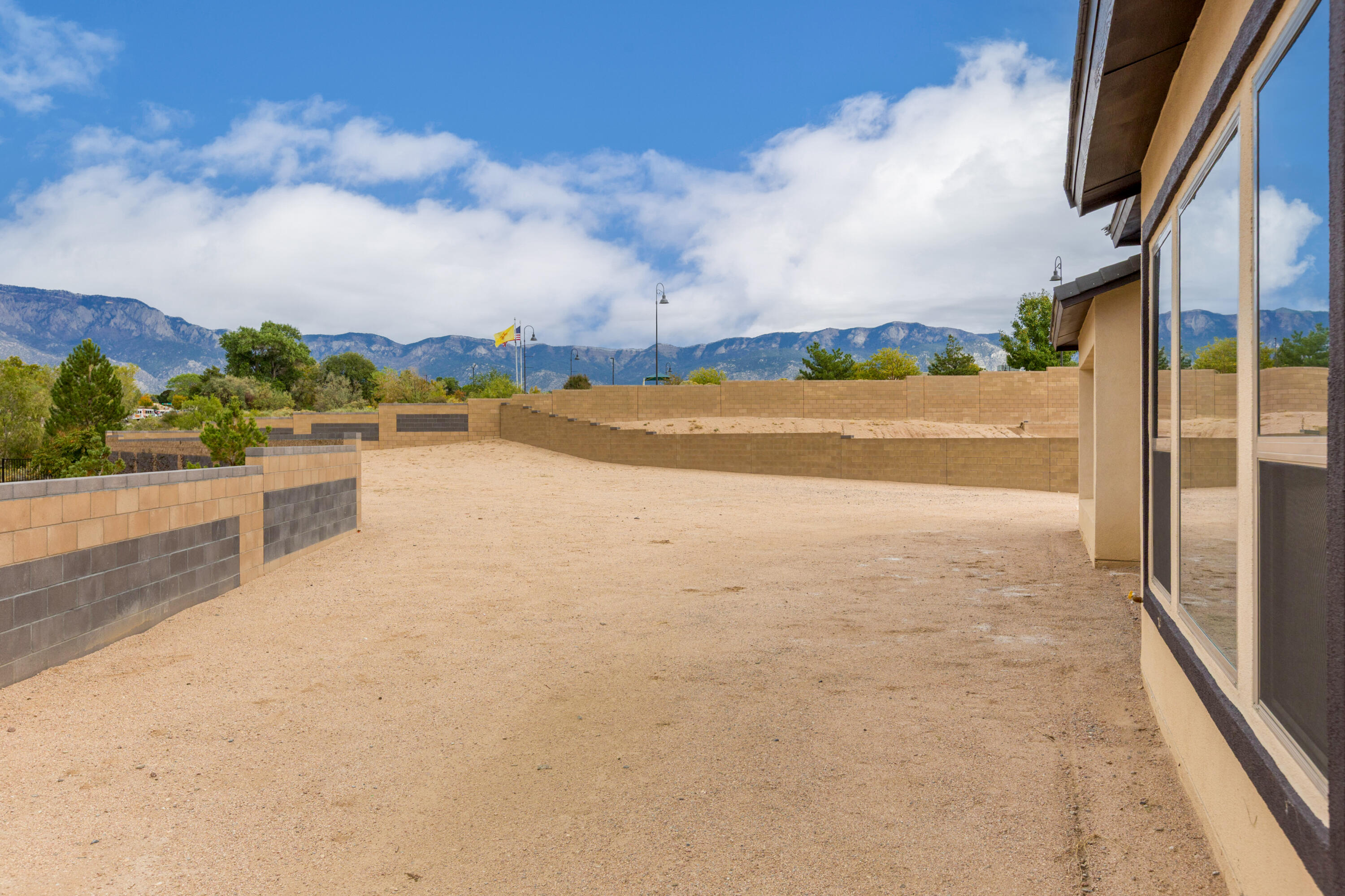 6725 Akademeia Loop NE