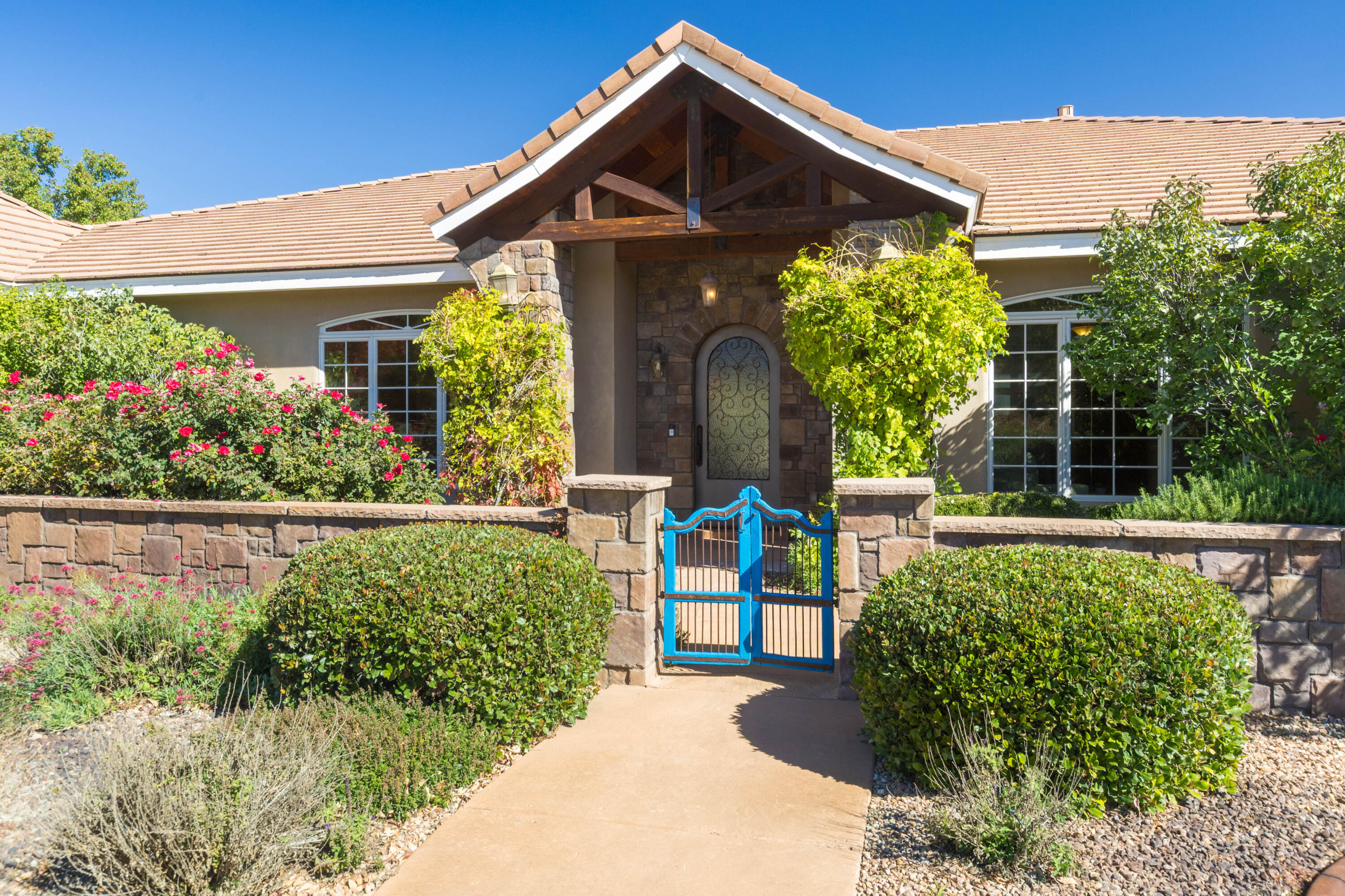 4658 Los Poblanos Circle NW