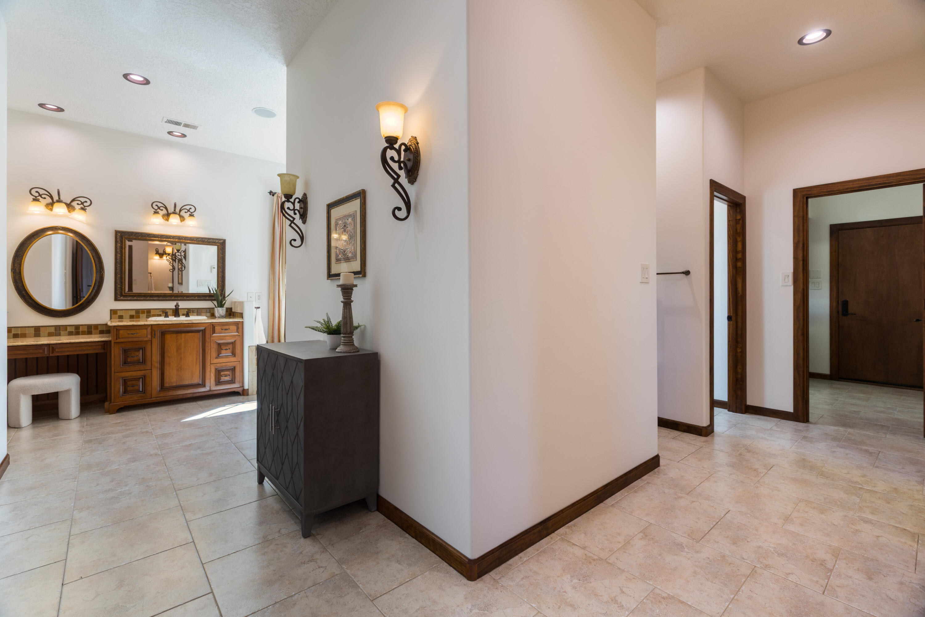 4658 Los Poblanos Circle NW