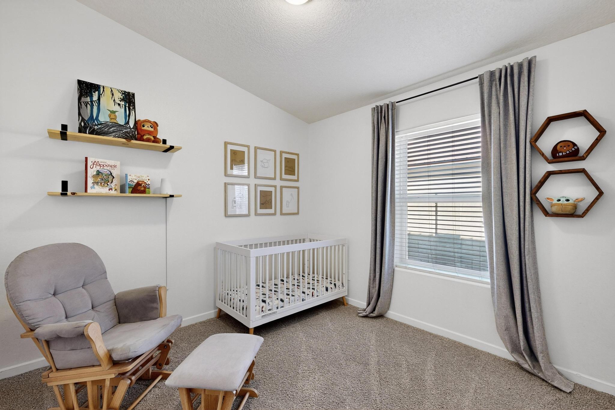 329 Minturn Loop NE
