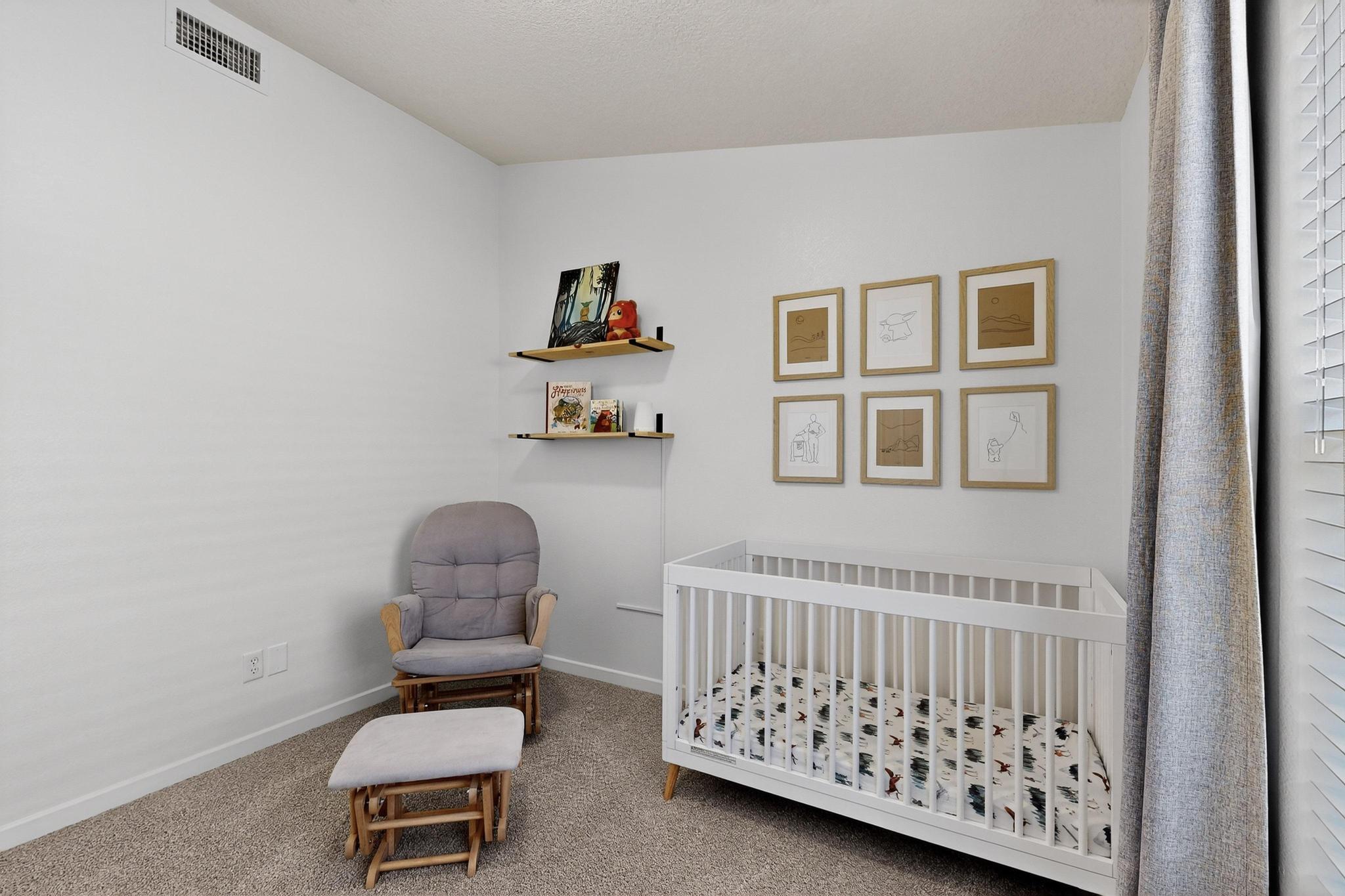 329 Minturn Loop NE