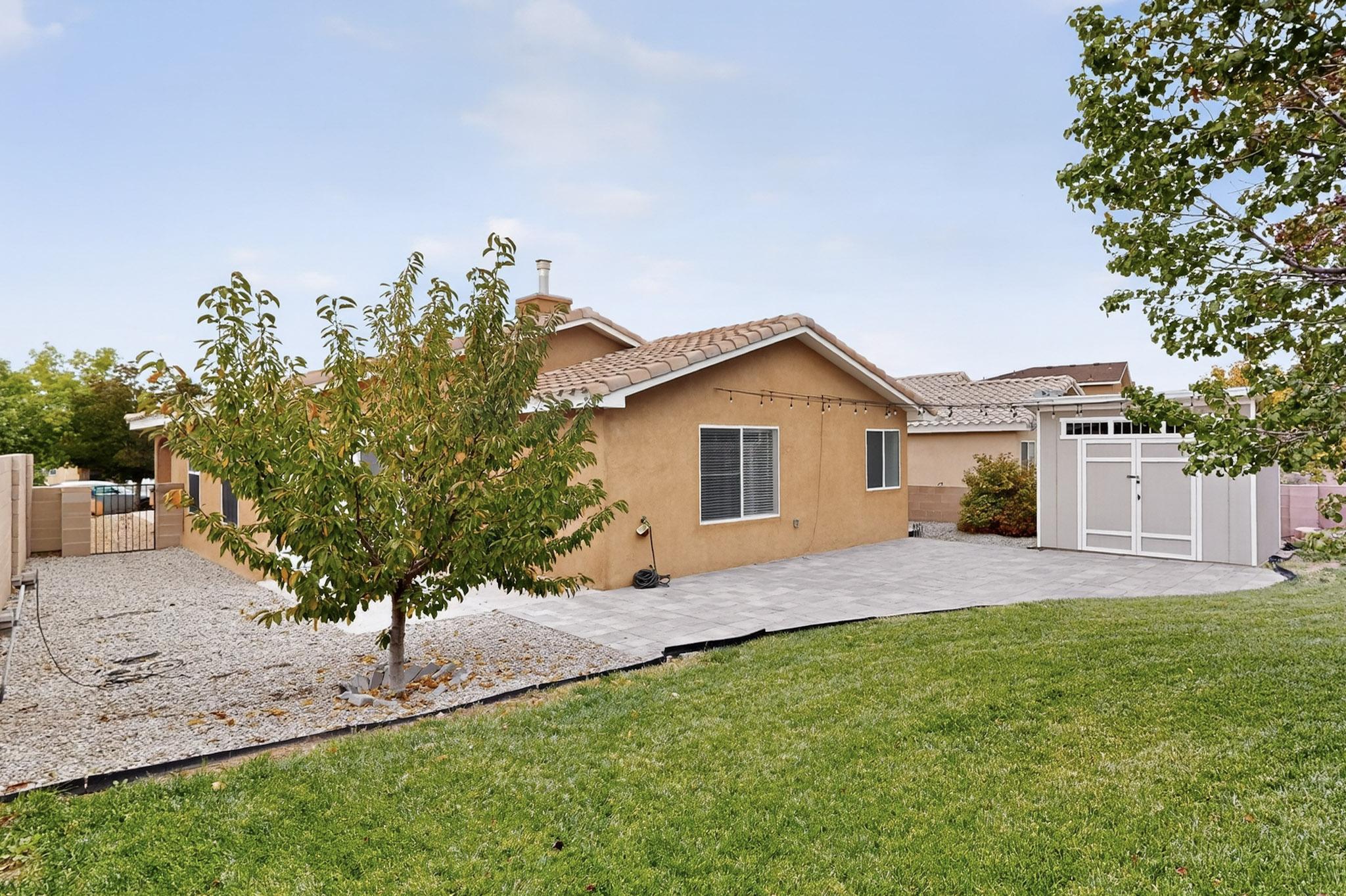 6744 VENTANA HILLS Road NW