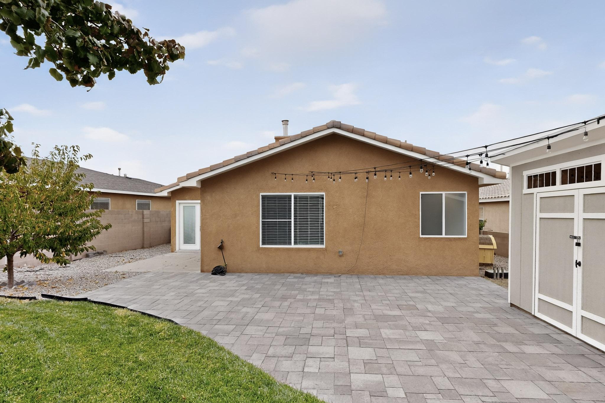 6744 VENTANA HILLS Road NW