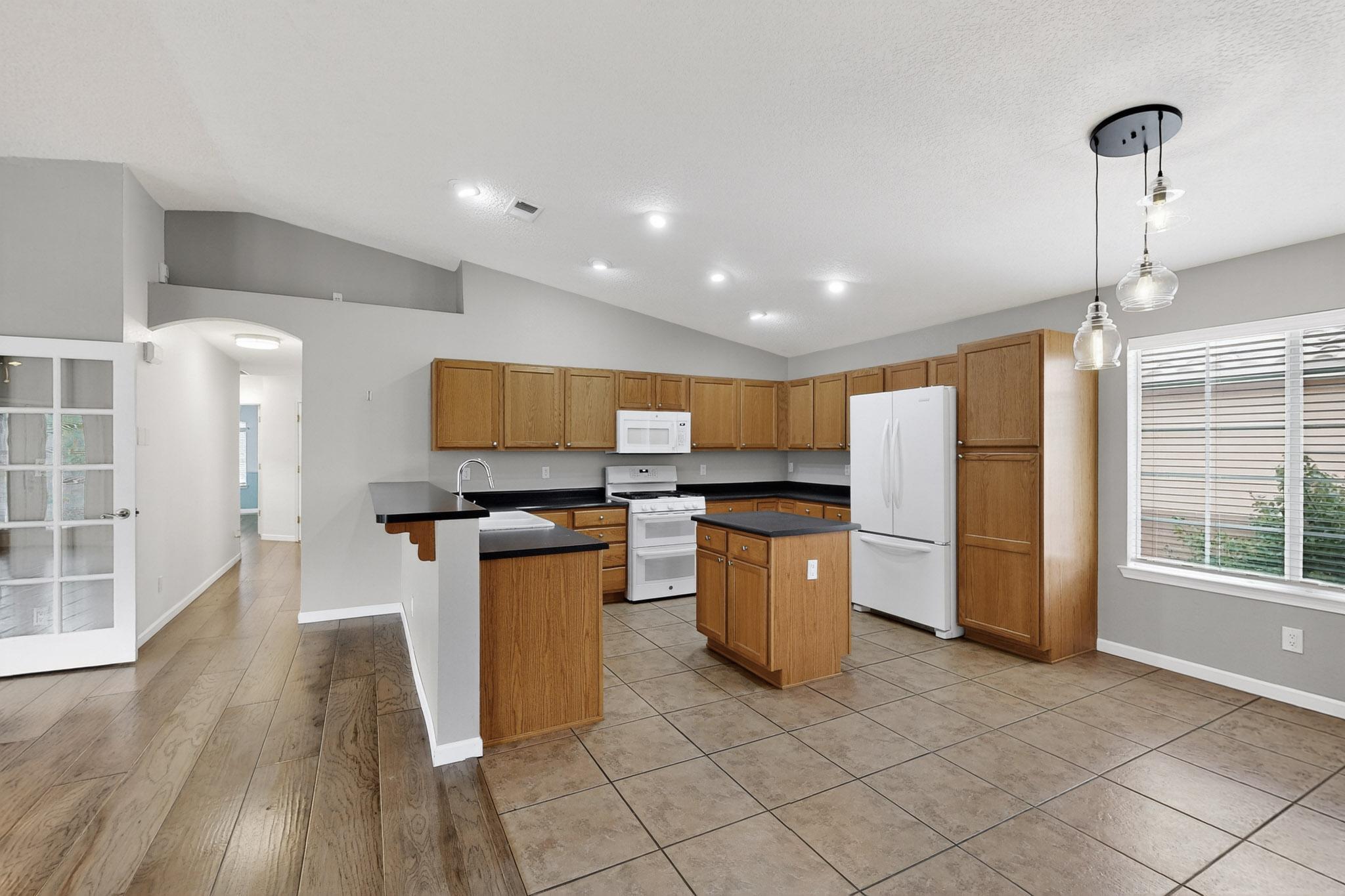 6744 VENTANA HILLS Road NW