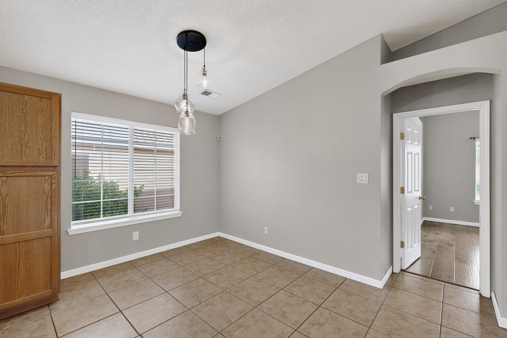 6744 VENTANA HILLS Road NW