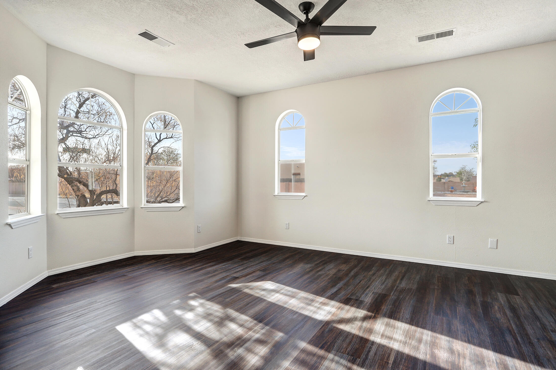 6101 Chimayo Drive NW