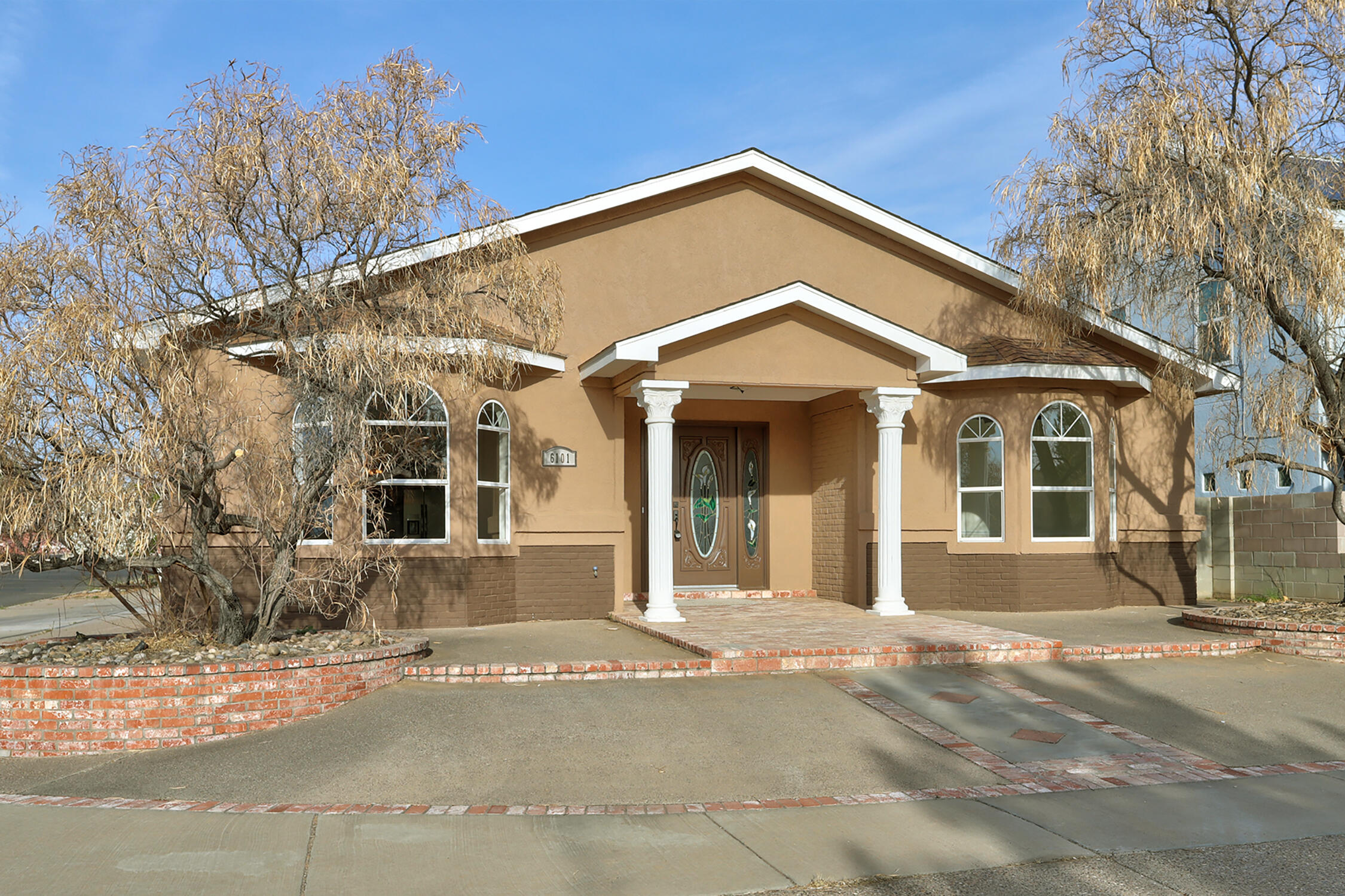 6101 Chimayo Drive NW