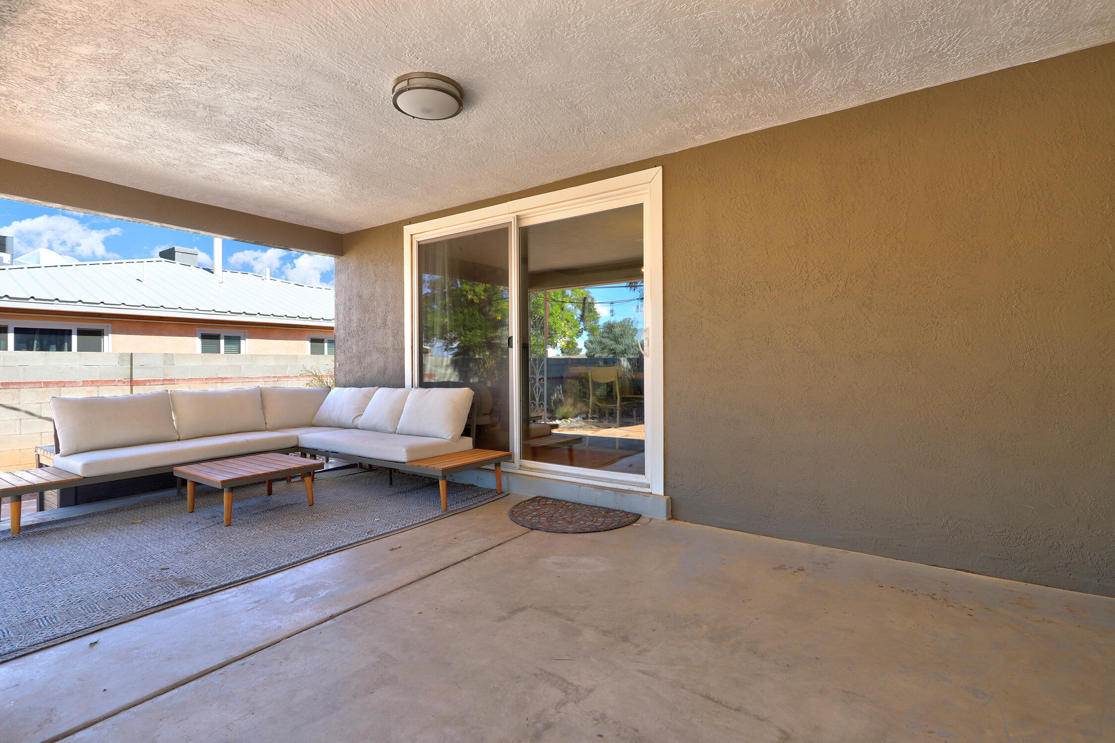 1409 Valencia Drive NE