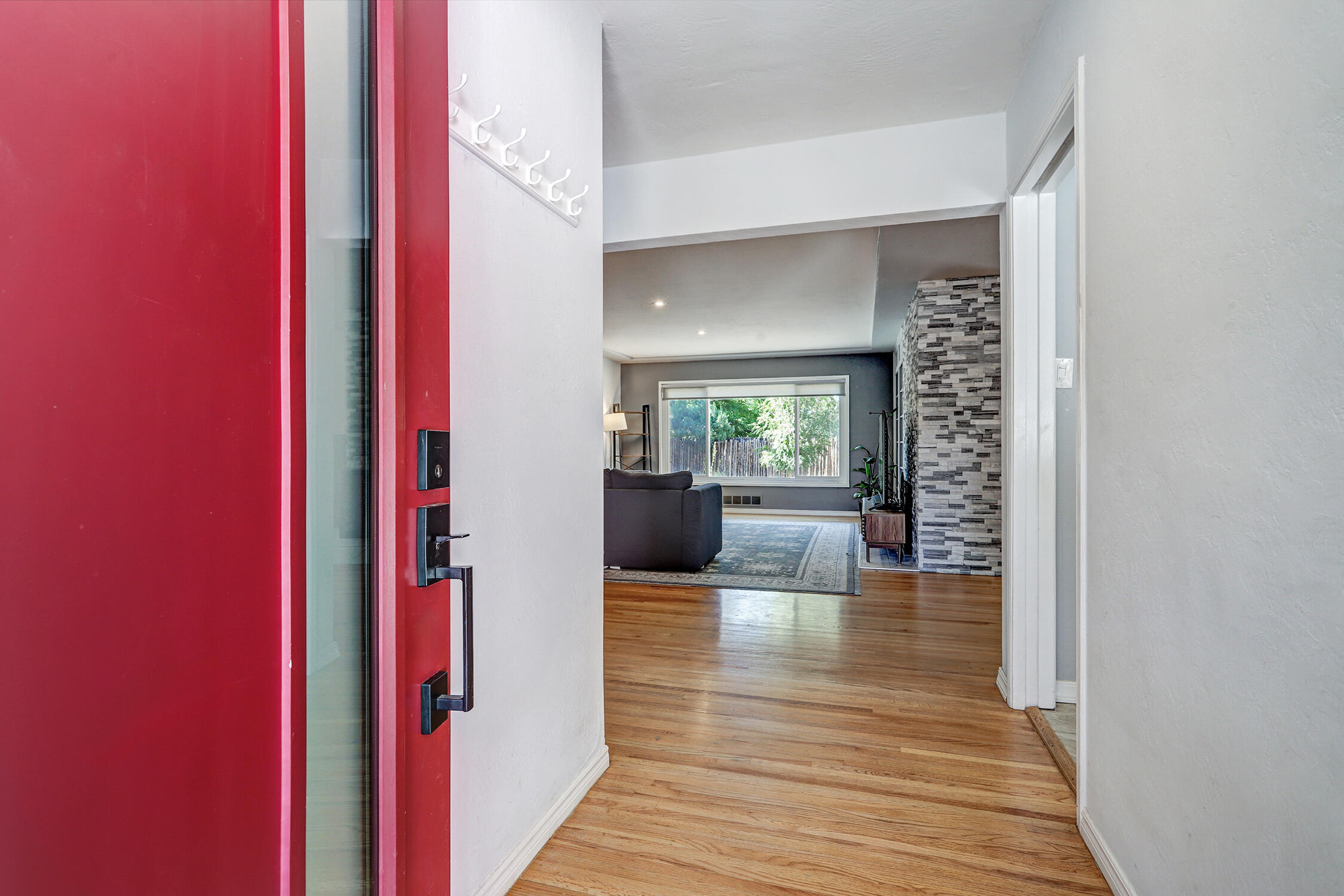 1409 Valencia Drive NE