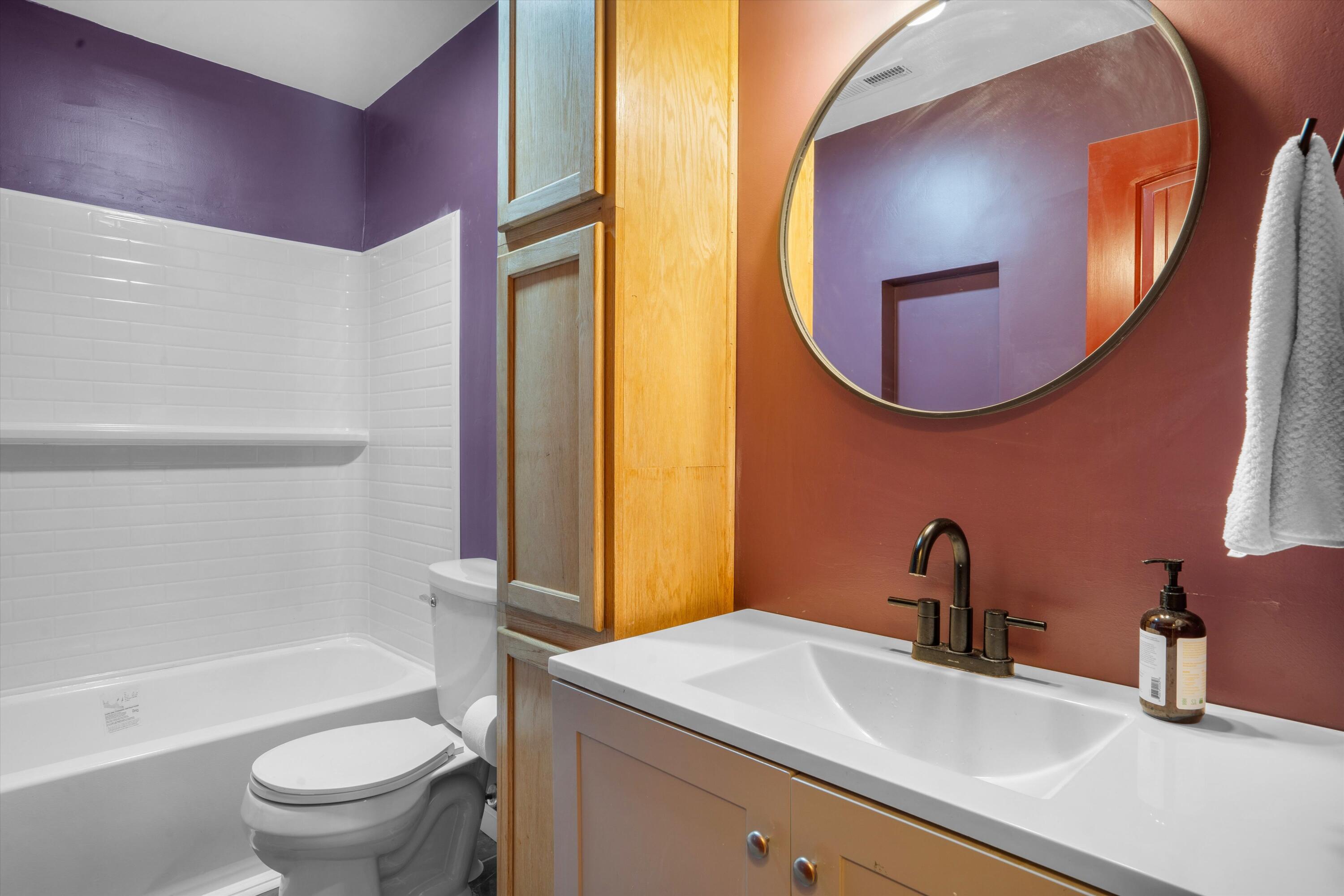 211 Littler Drive SE