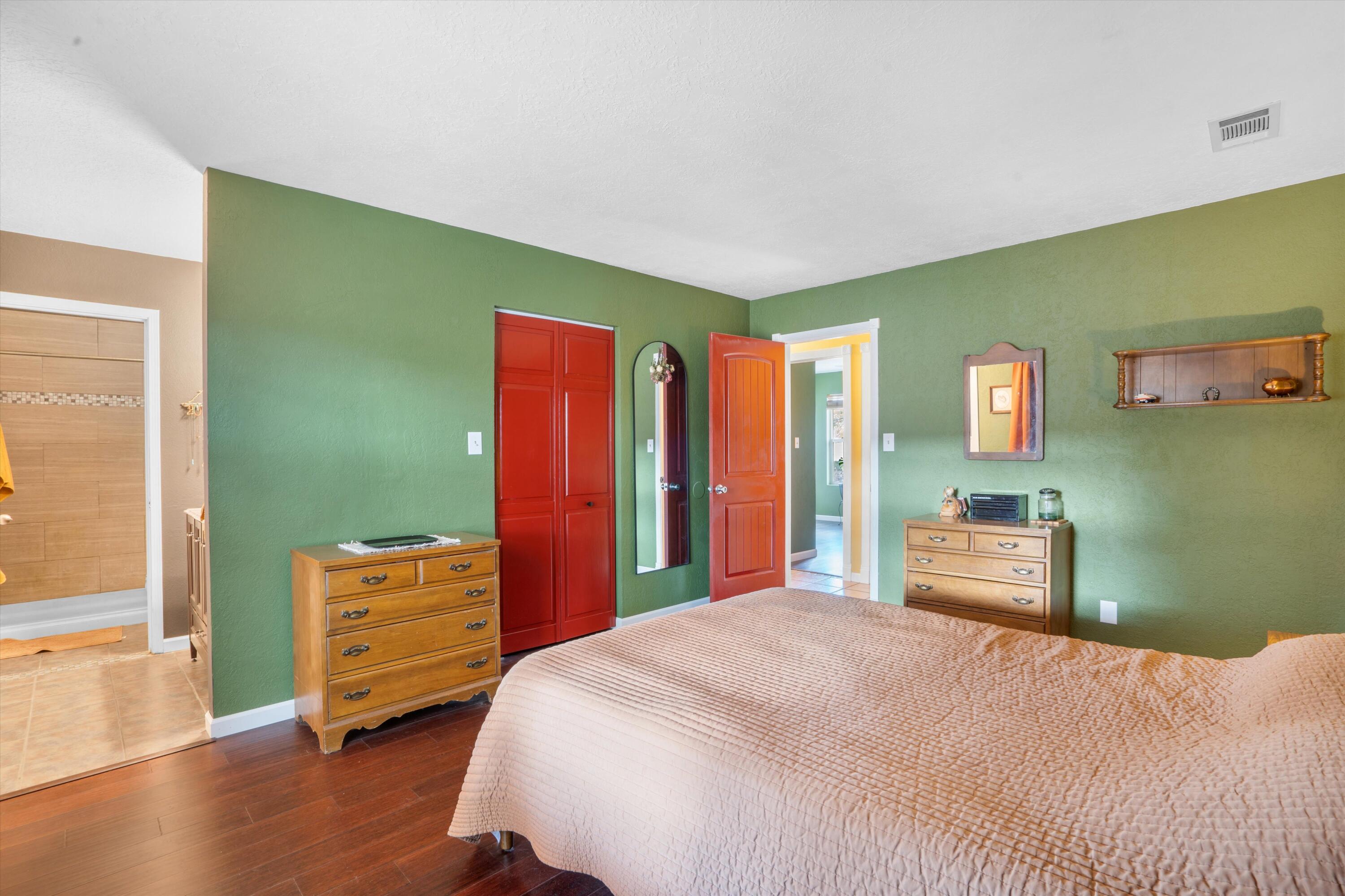 211 Littler Drive SE