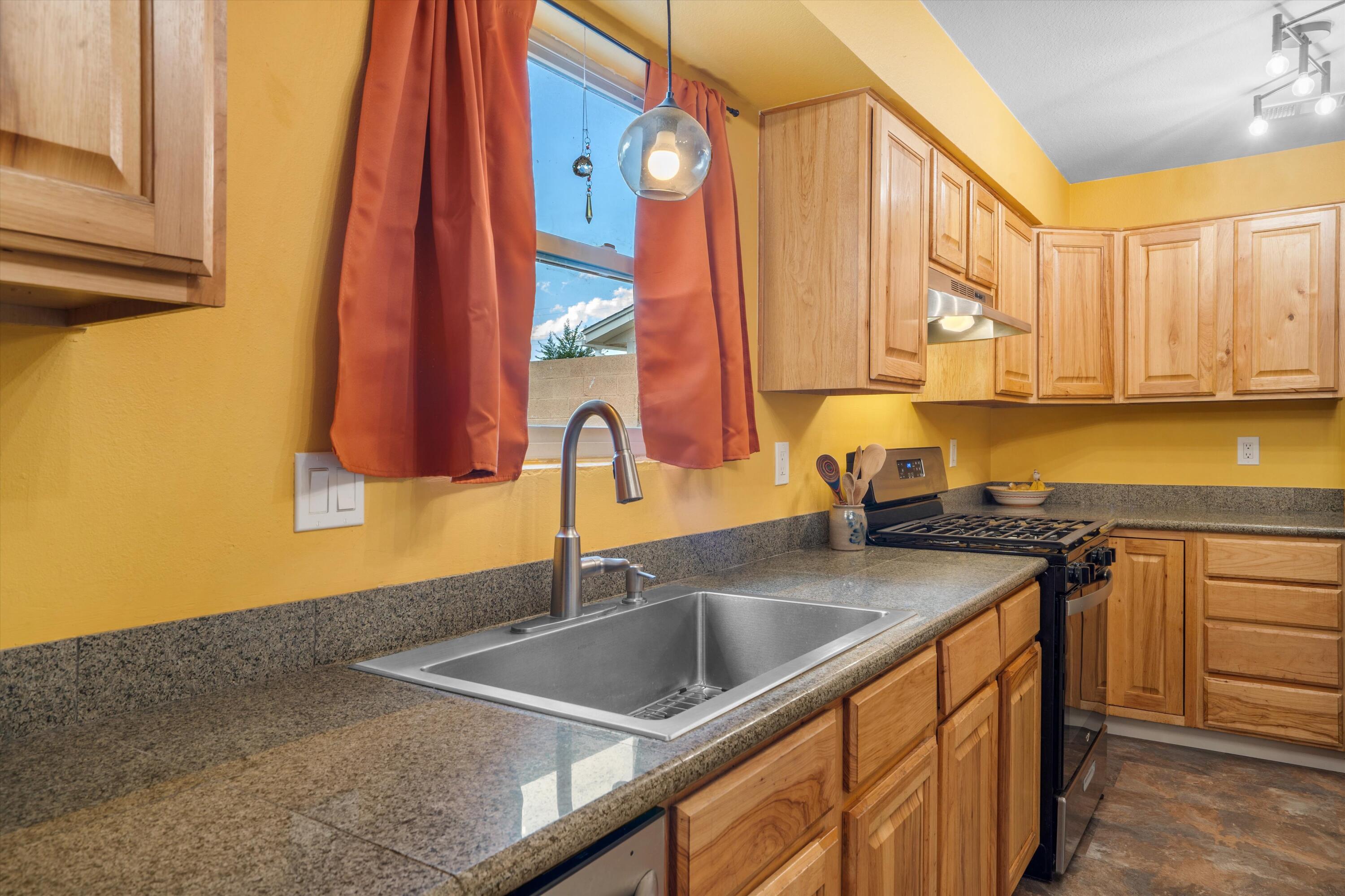 211 Littler Drive SE