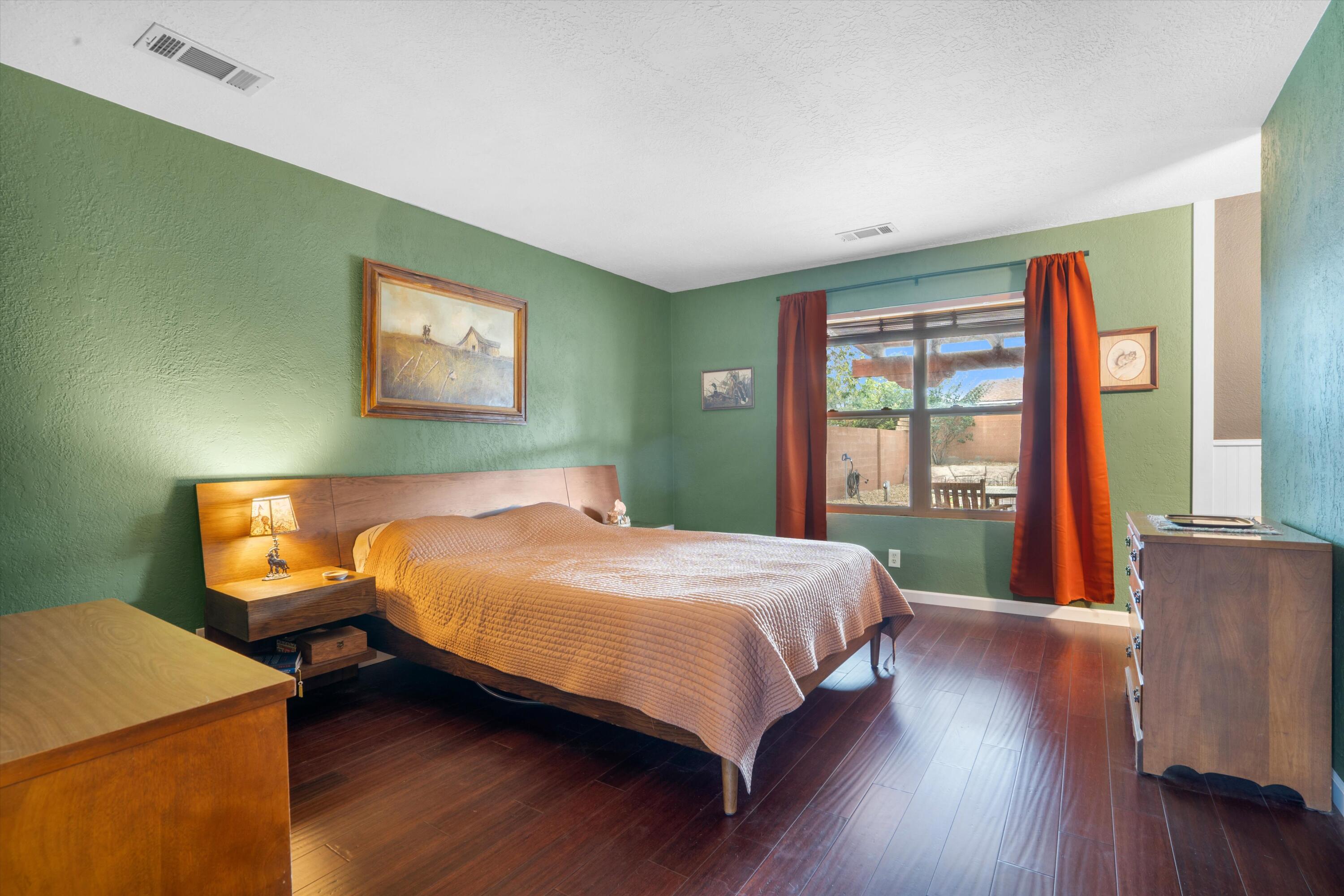 211 Littler Drive SE