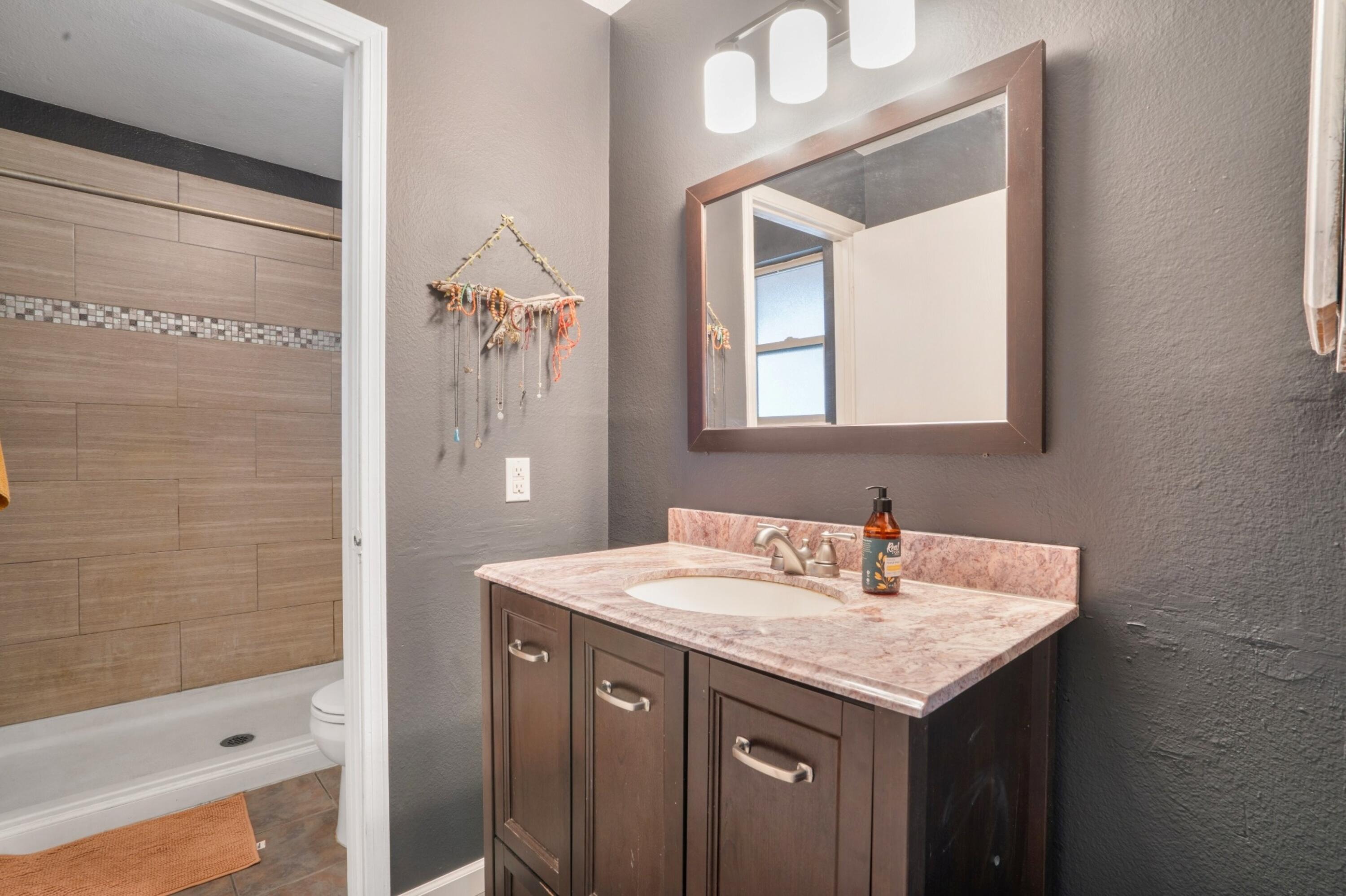 211 Littler Drive SE