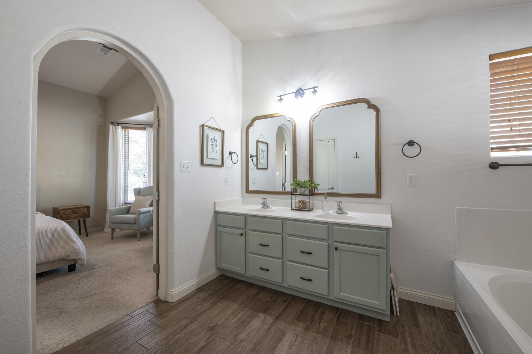 3218 Hunters Meadows Circle NE