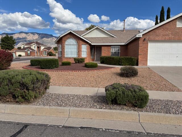 7920 Ridgefield Court NE