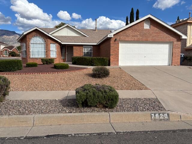 7920 Ridgefield Court NE