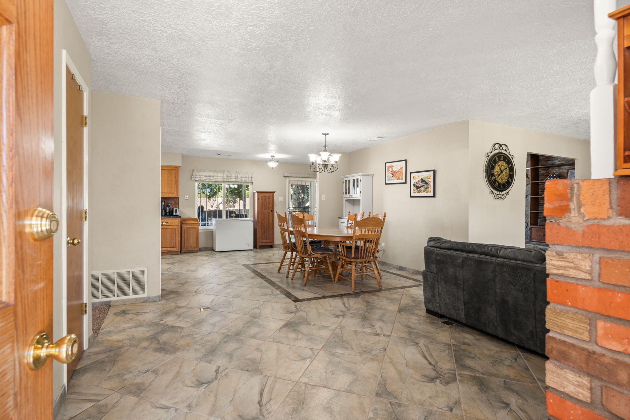 3701 Tracy Street NE