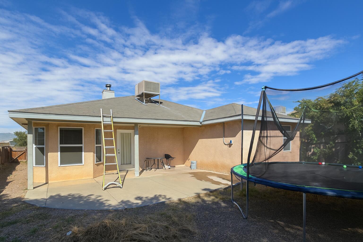 1716 Tierra Del Oso Drive NW