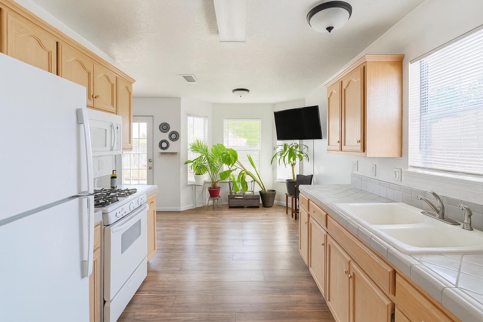 1716 Tierra Del Oso Drive NW