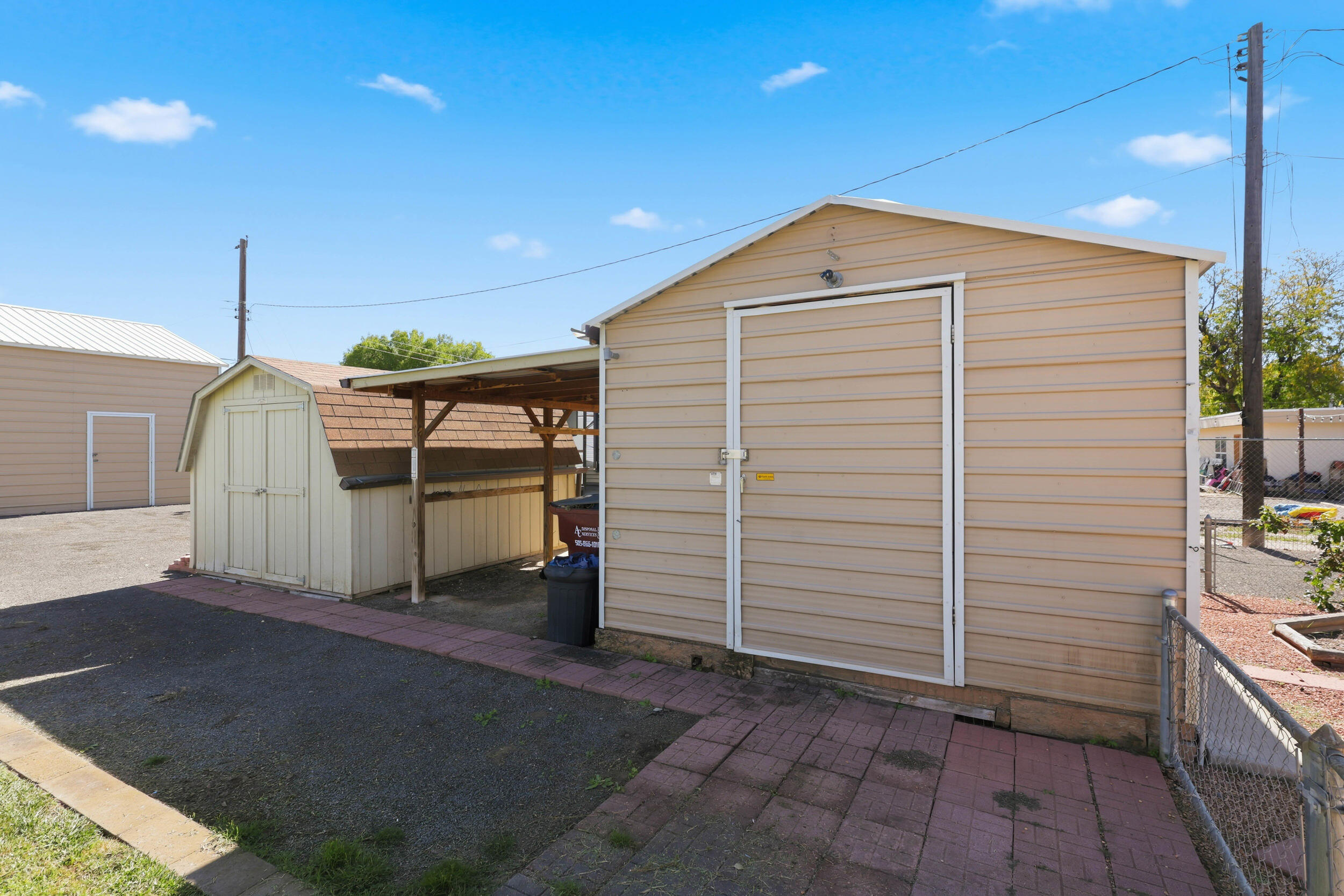 330 Ranchitos Road