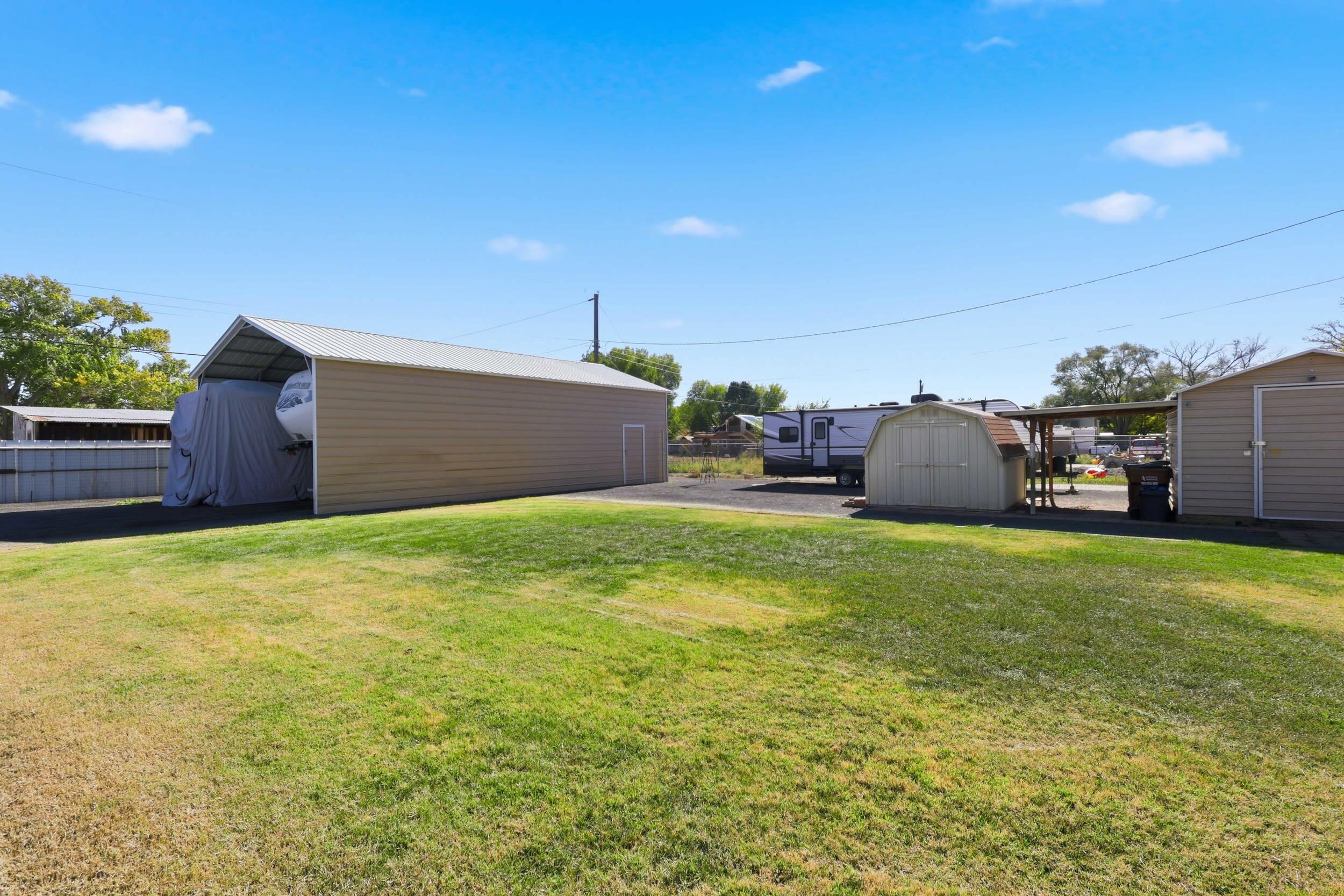330 Ranchitos Road