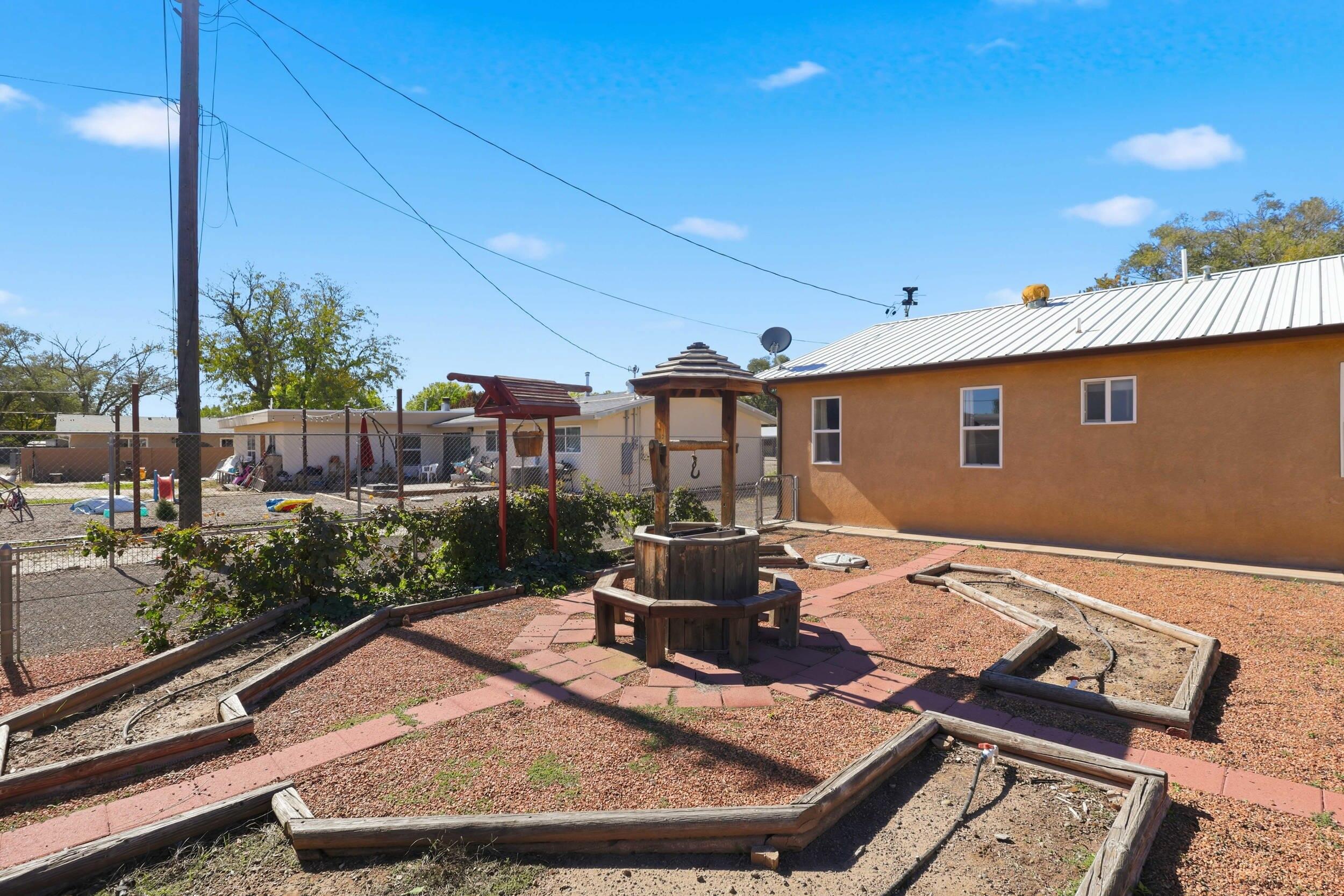 330 Ranchitos Road