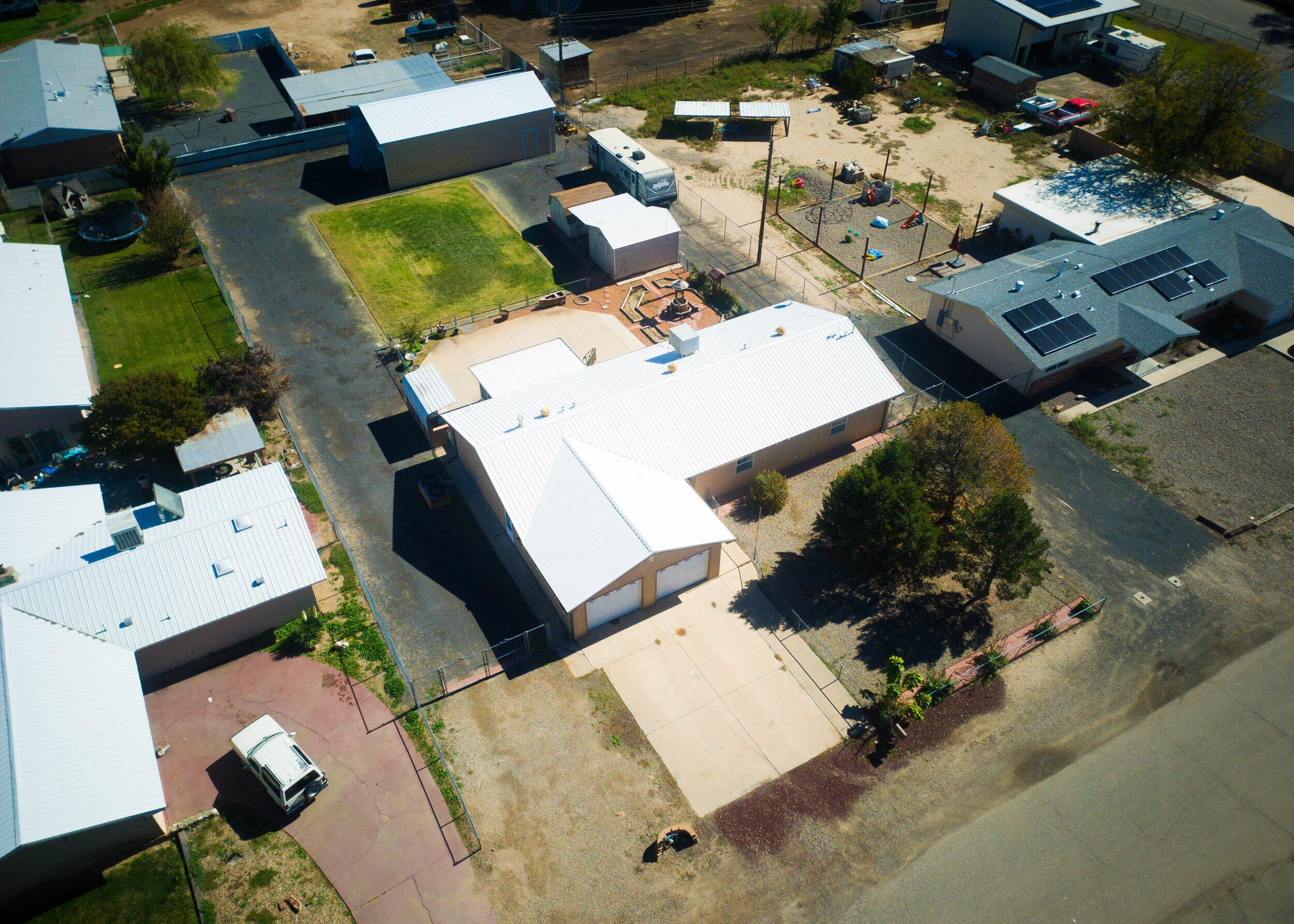 330 Ranchitos Road