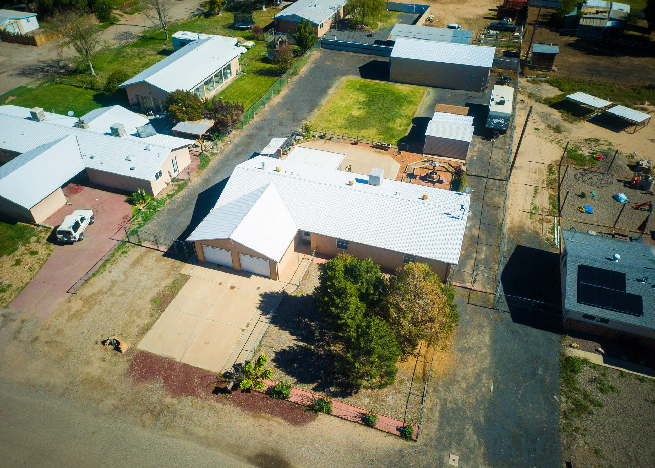 330 Ranchitos Road