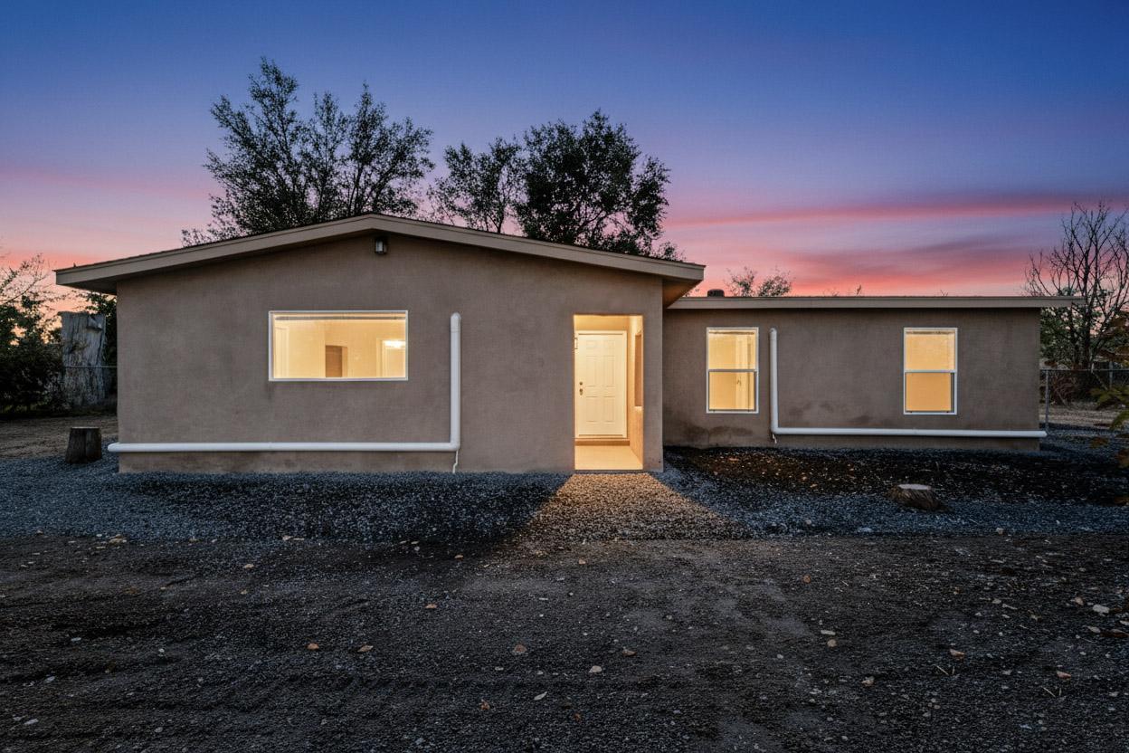 1135 Lillie Drive